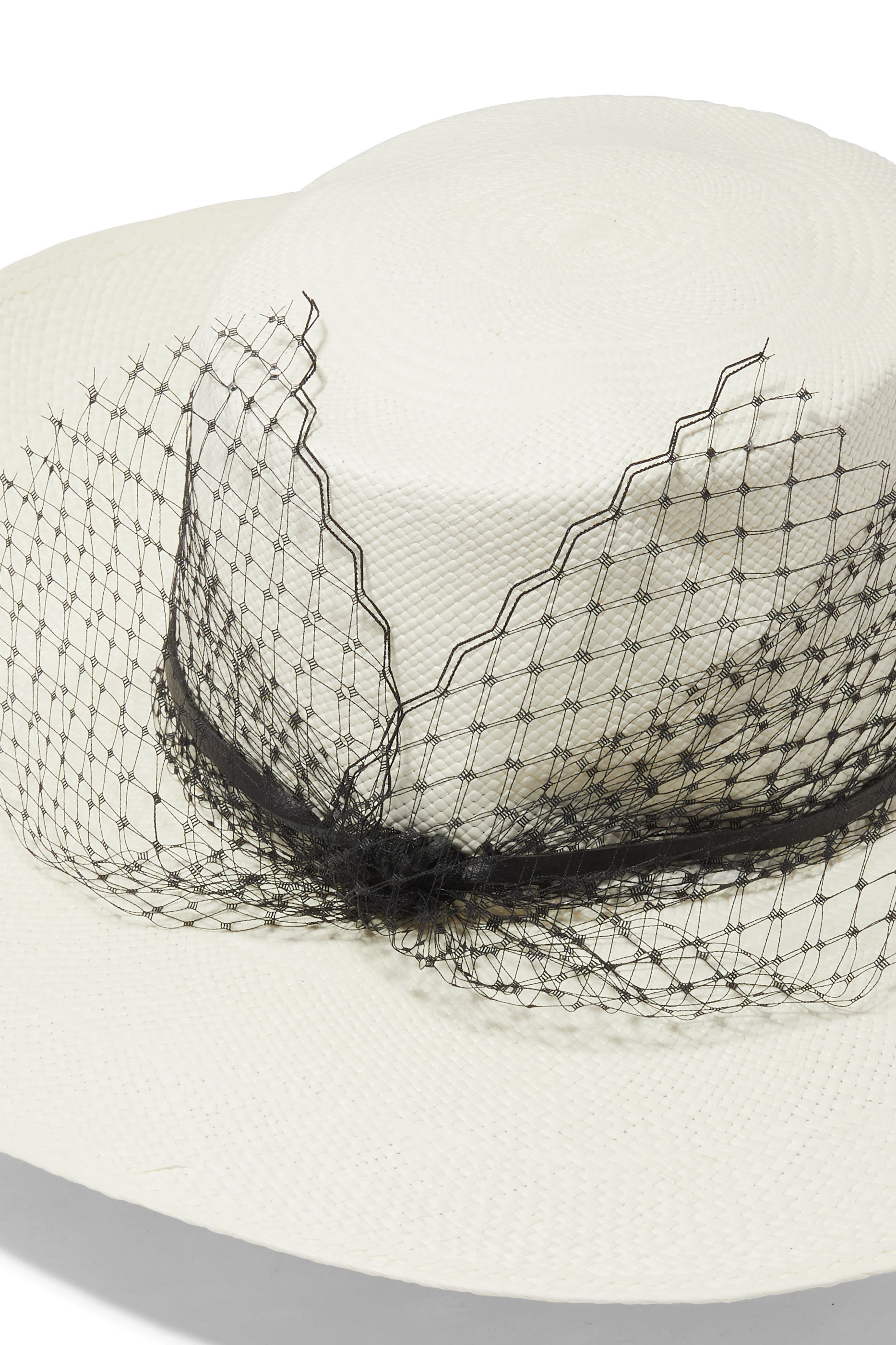 قبعة جلامور كوردوفان بحافة طويلة منسلة