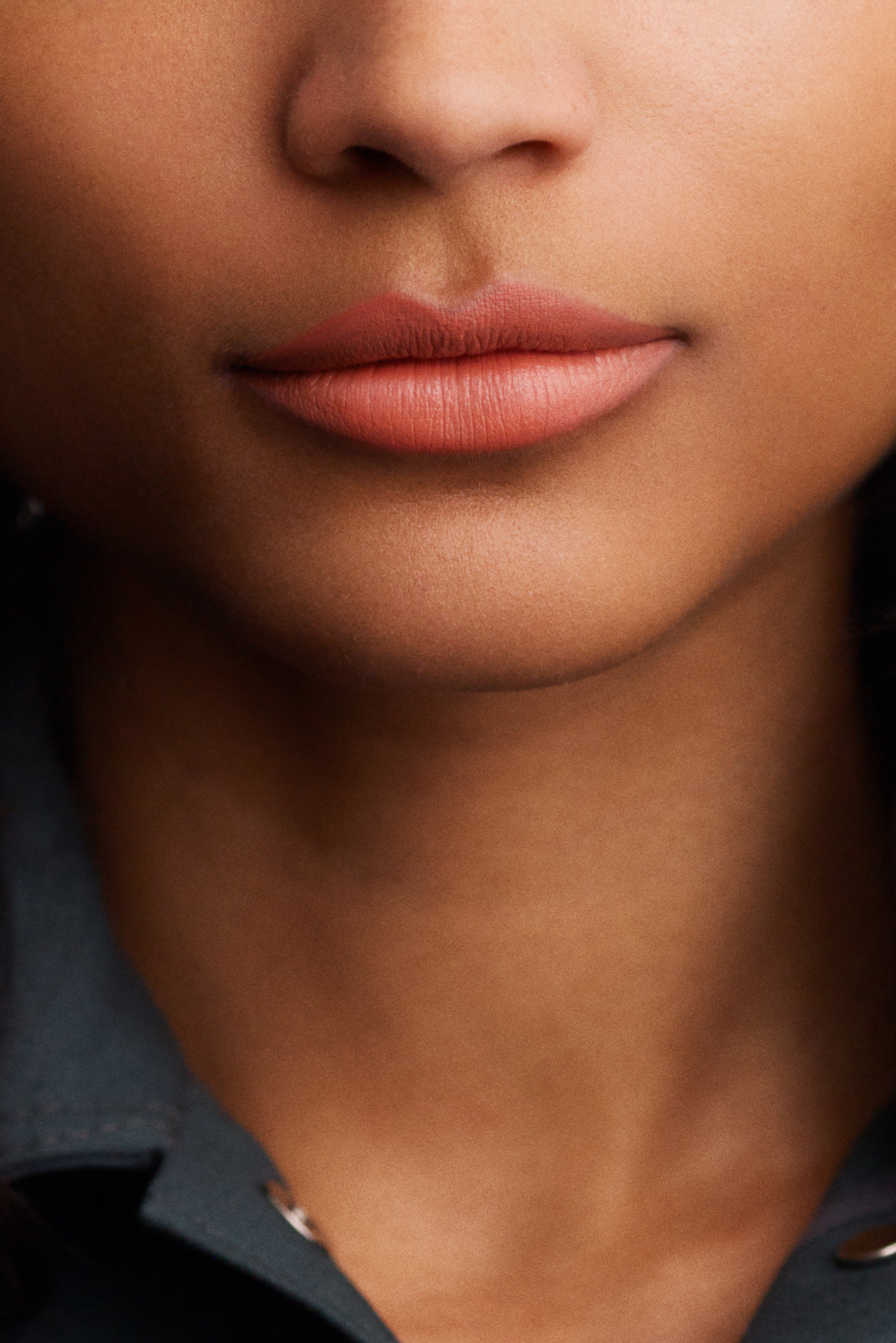 مجموعة أحمر الشفاه Rouge Hermès, عبوة لإعادة ملء أحمر الشفاه بتركيبة ساتانية