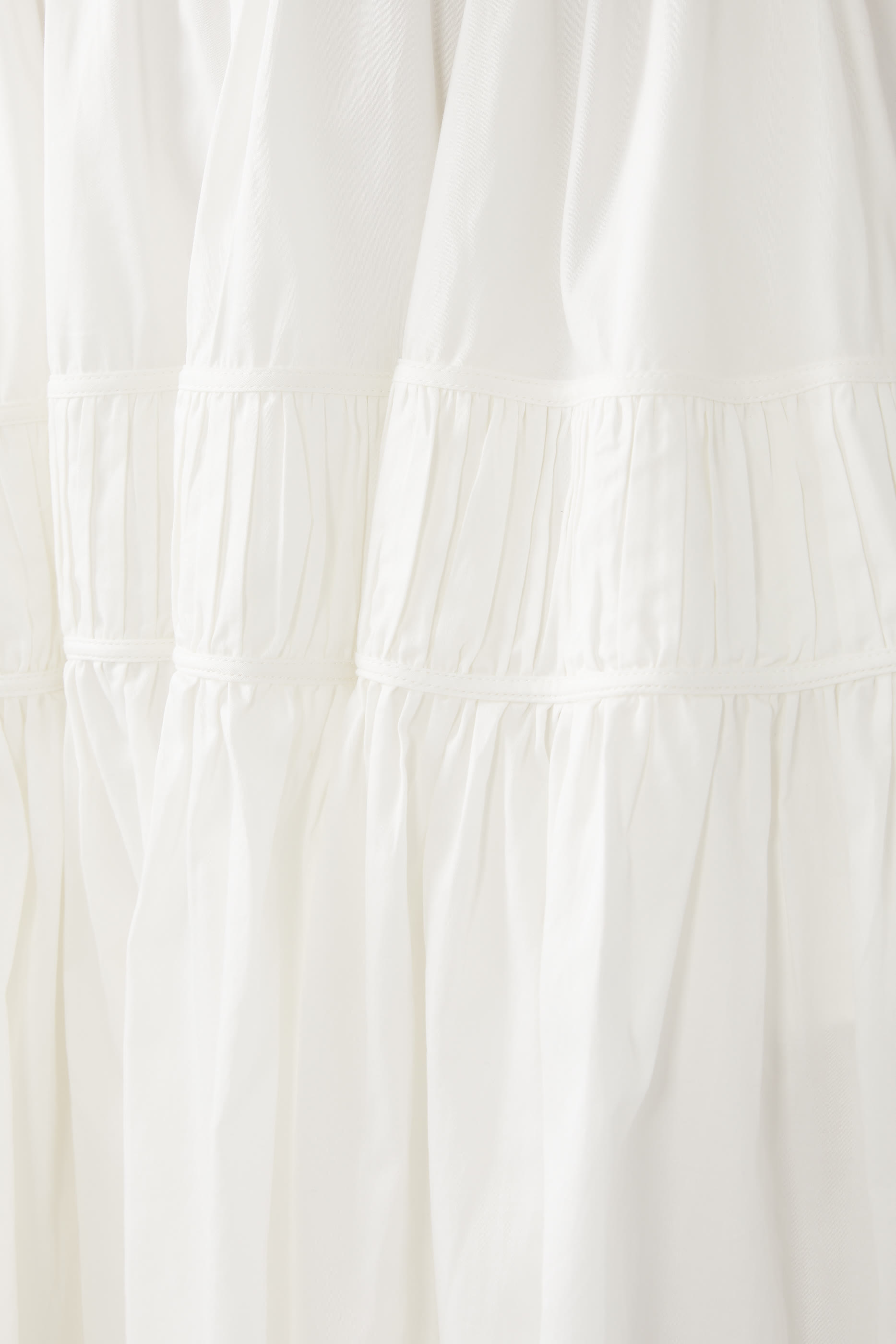 فستان فولينج واتر متوسط الطول بكشكش