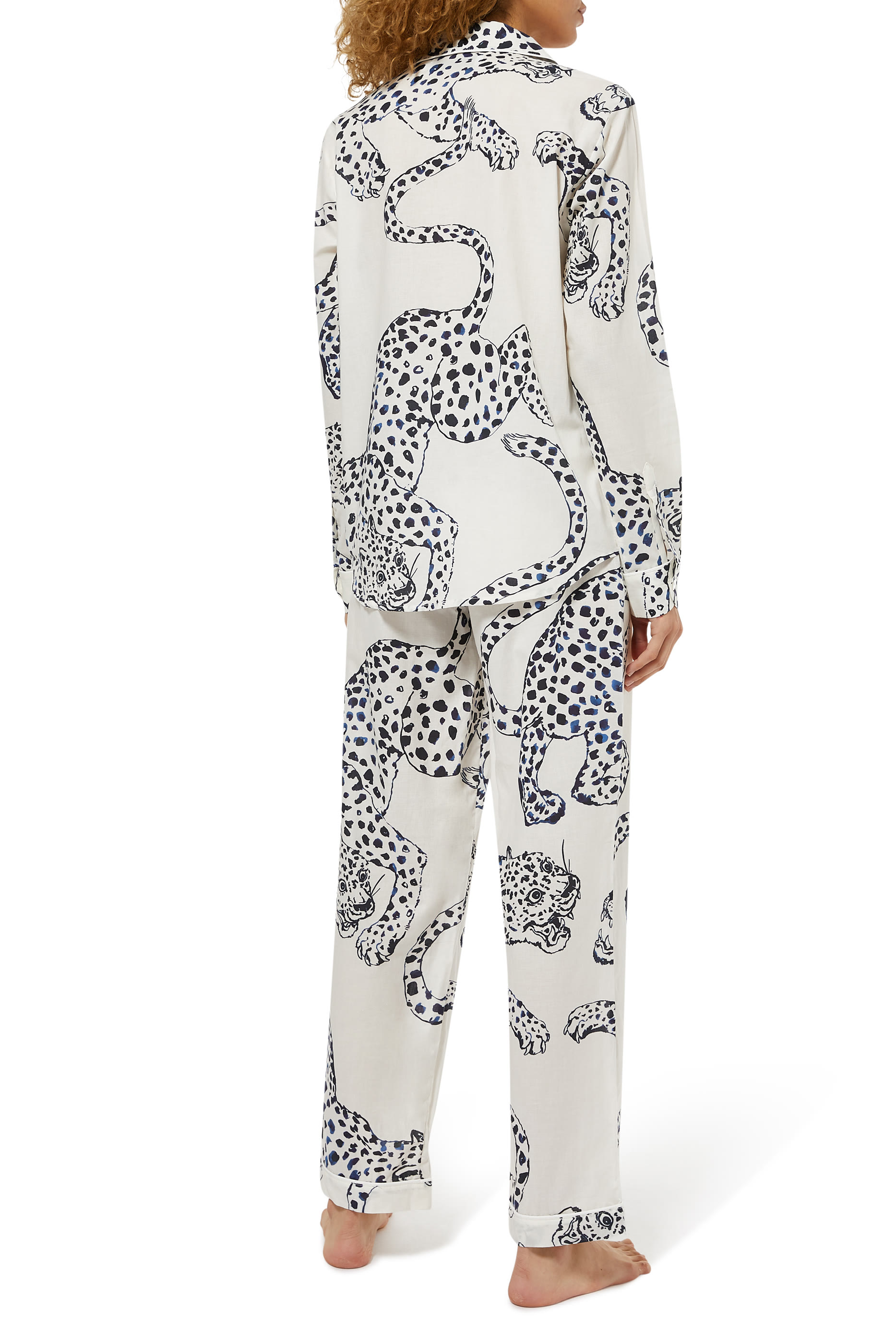 طقم بيجامة بطبعة جاكار