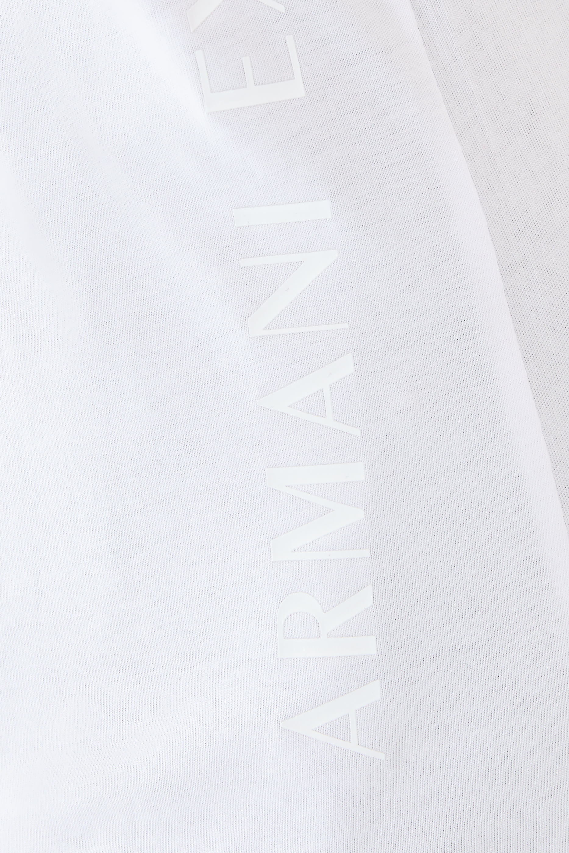 تيشيرت بشعار الماركة قطن