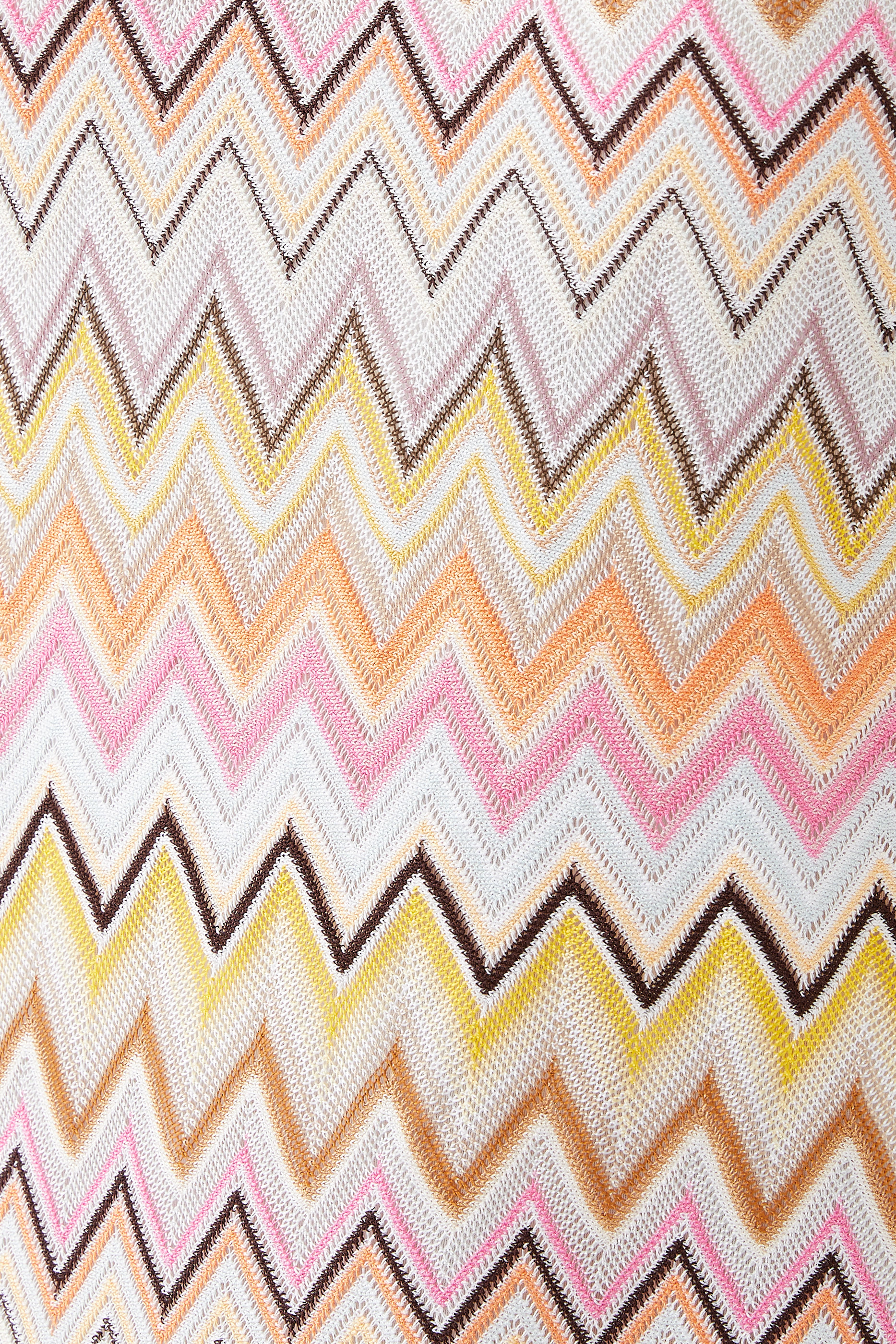 فستان قصير بلا أكمام بنقشة خطوط متعرجة