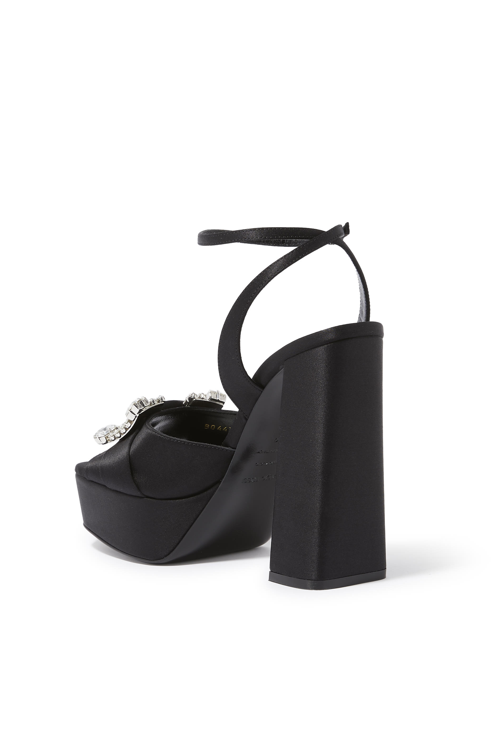 صندل 135 بنعل سميك وكريستالات