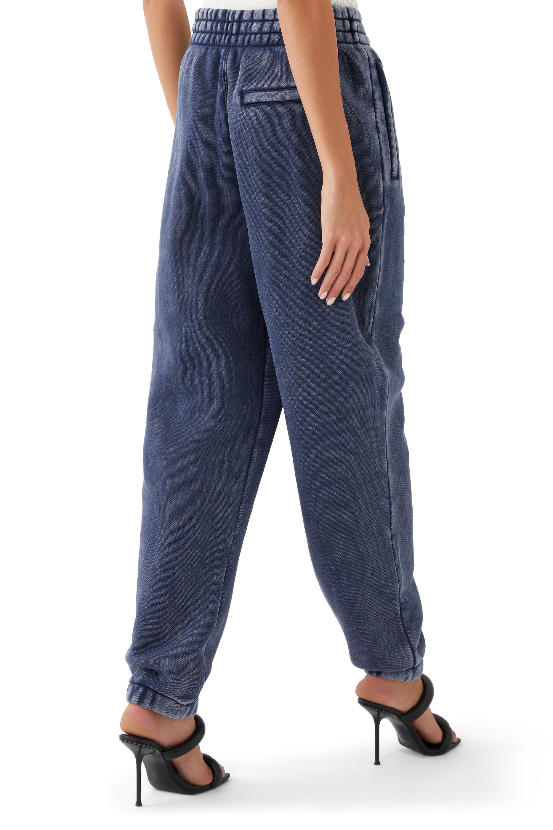 بنطال رياضي بشعار الماركة بتصميم منفوخ