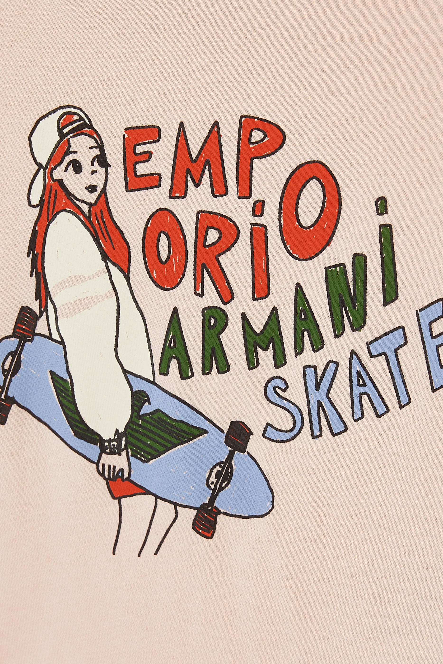 تيشيرت بطبعات شعار الماركة للأطفال