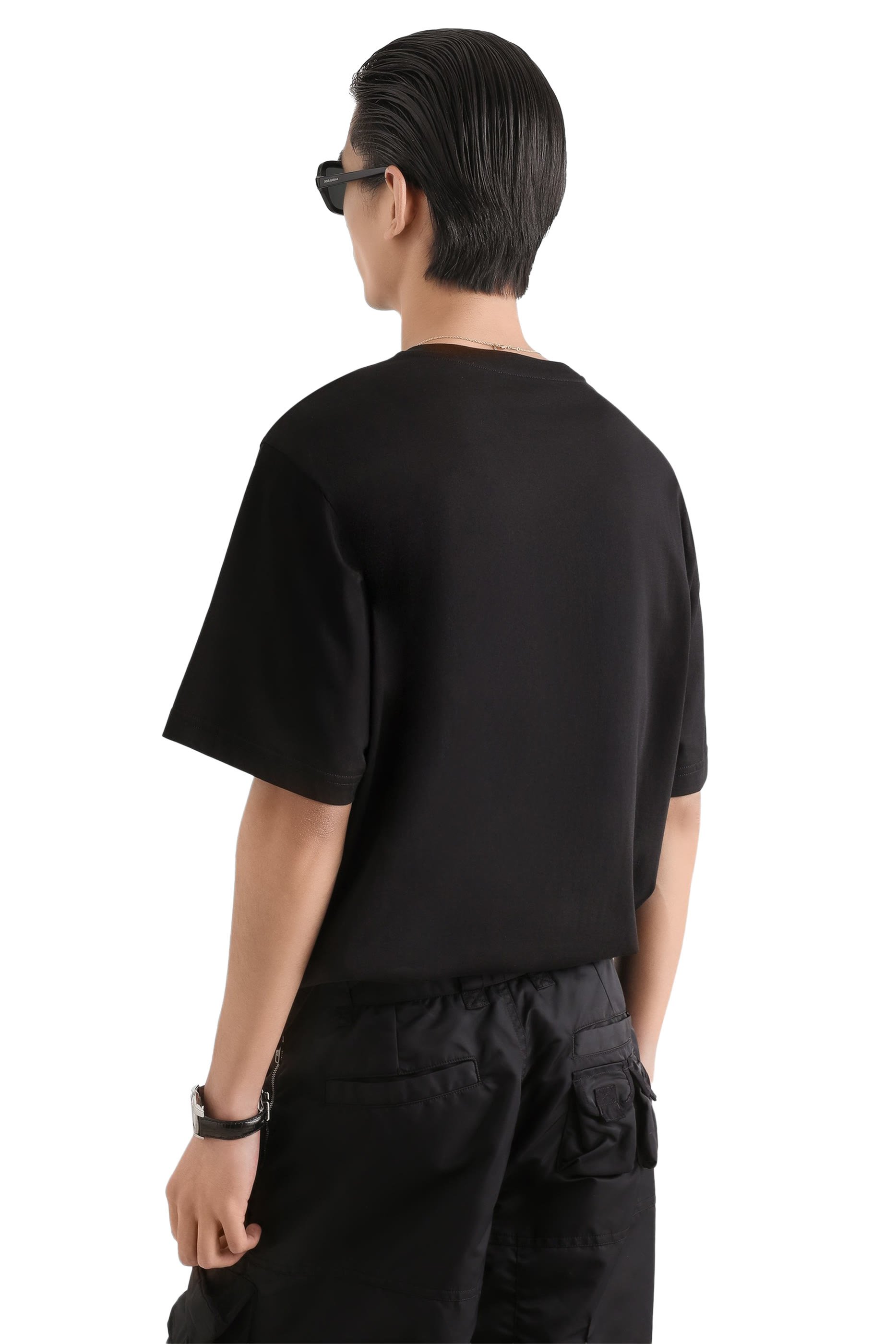 تيشيرت بشعار الماركة