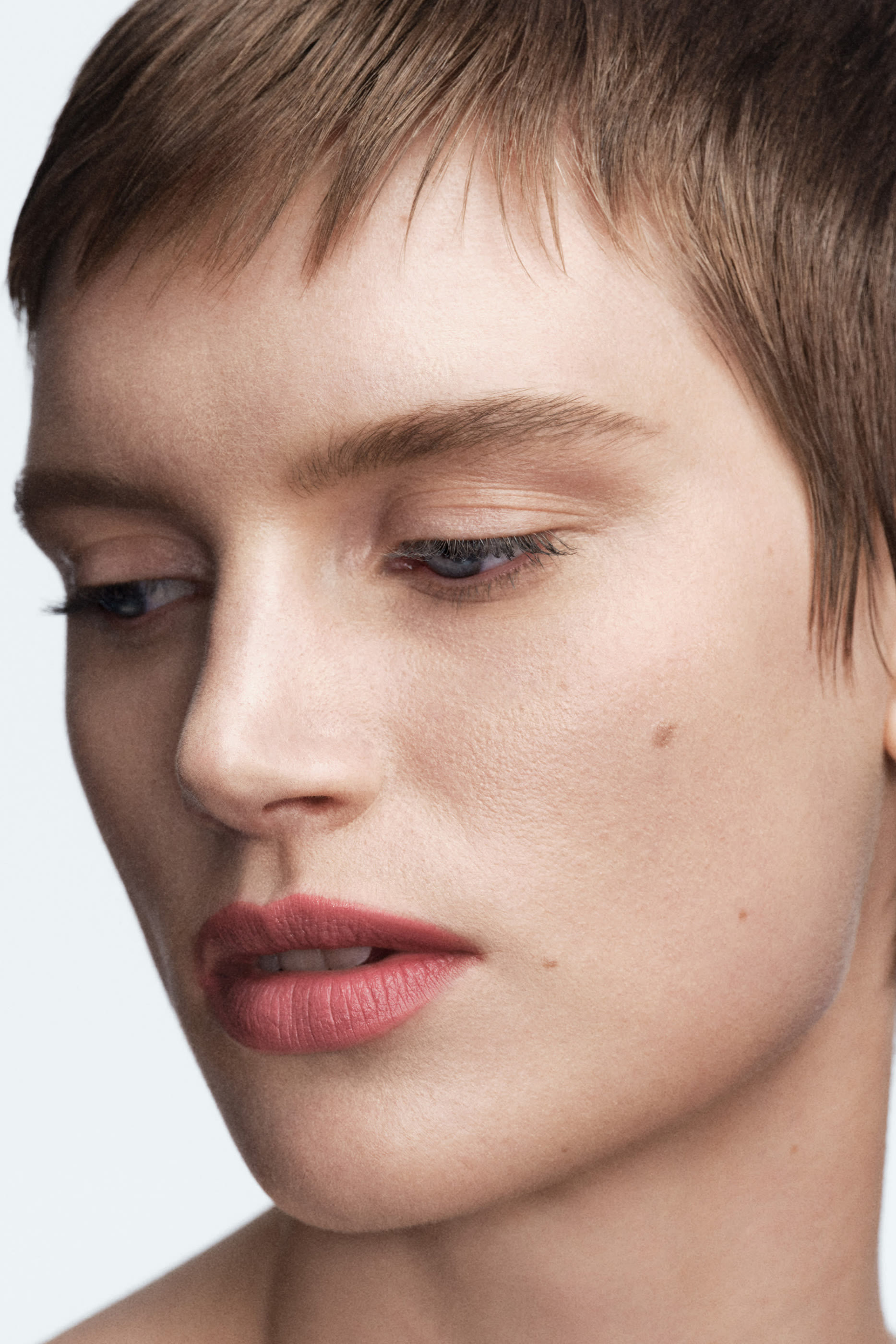 عبوة إعادة ملء أحمر شفاه لامع