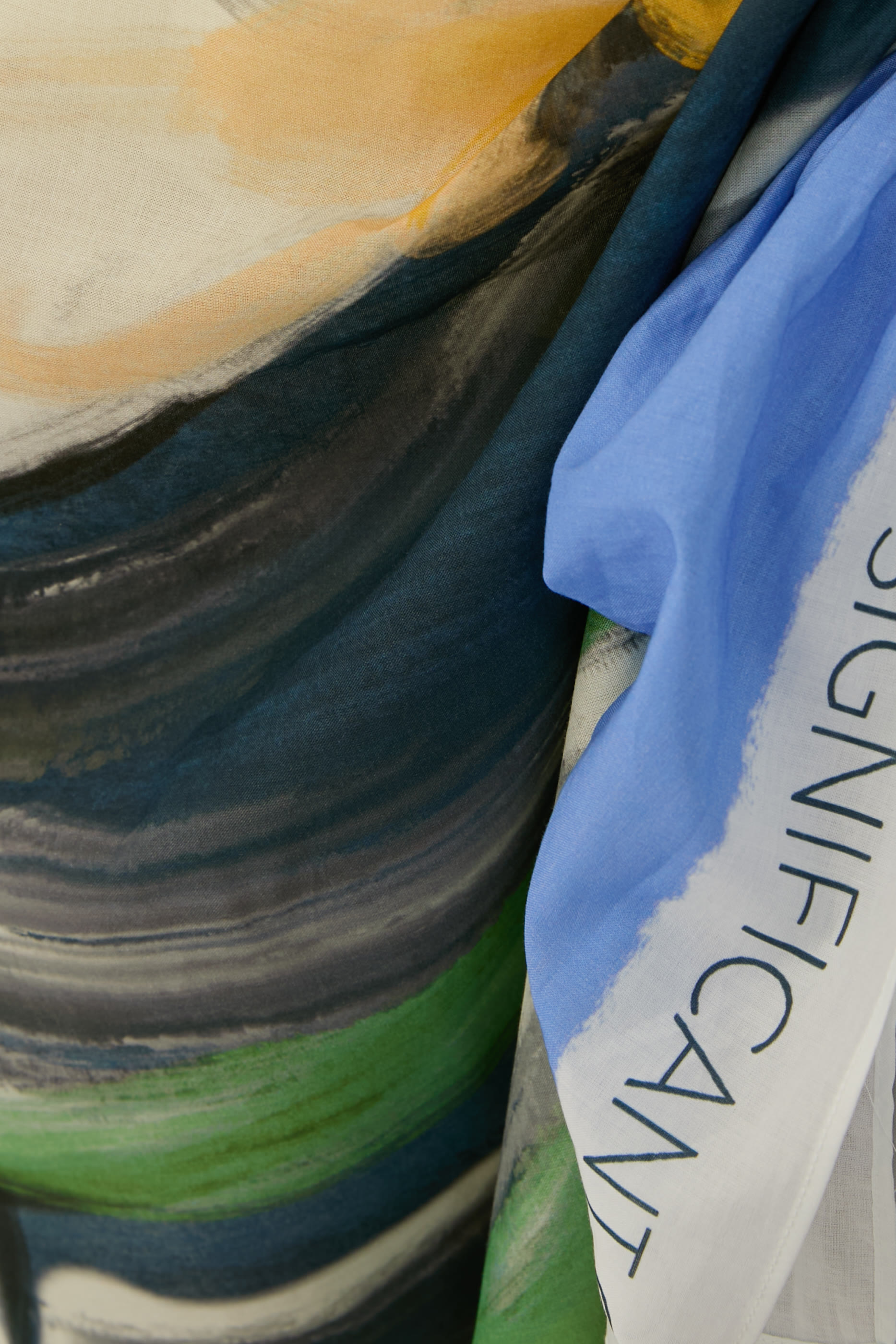 سارونغ لولو