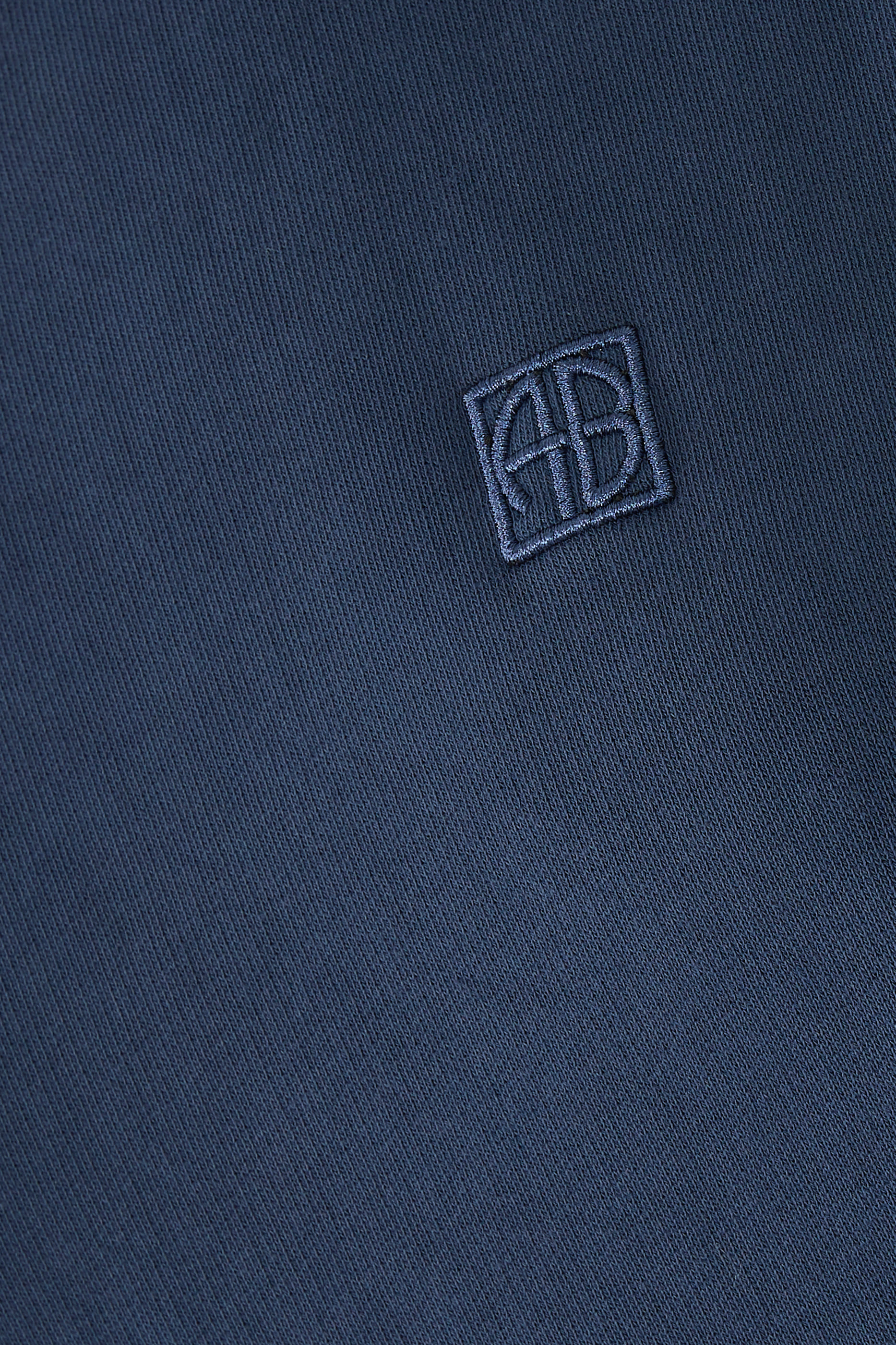 سويت شيرت مايلز برقعة مربعة بحروف شعار الماركة