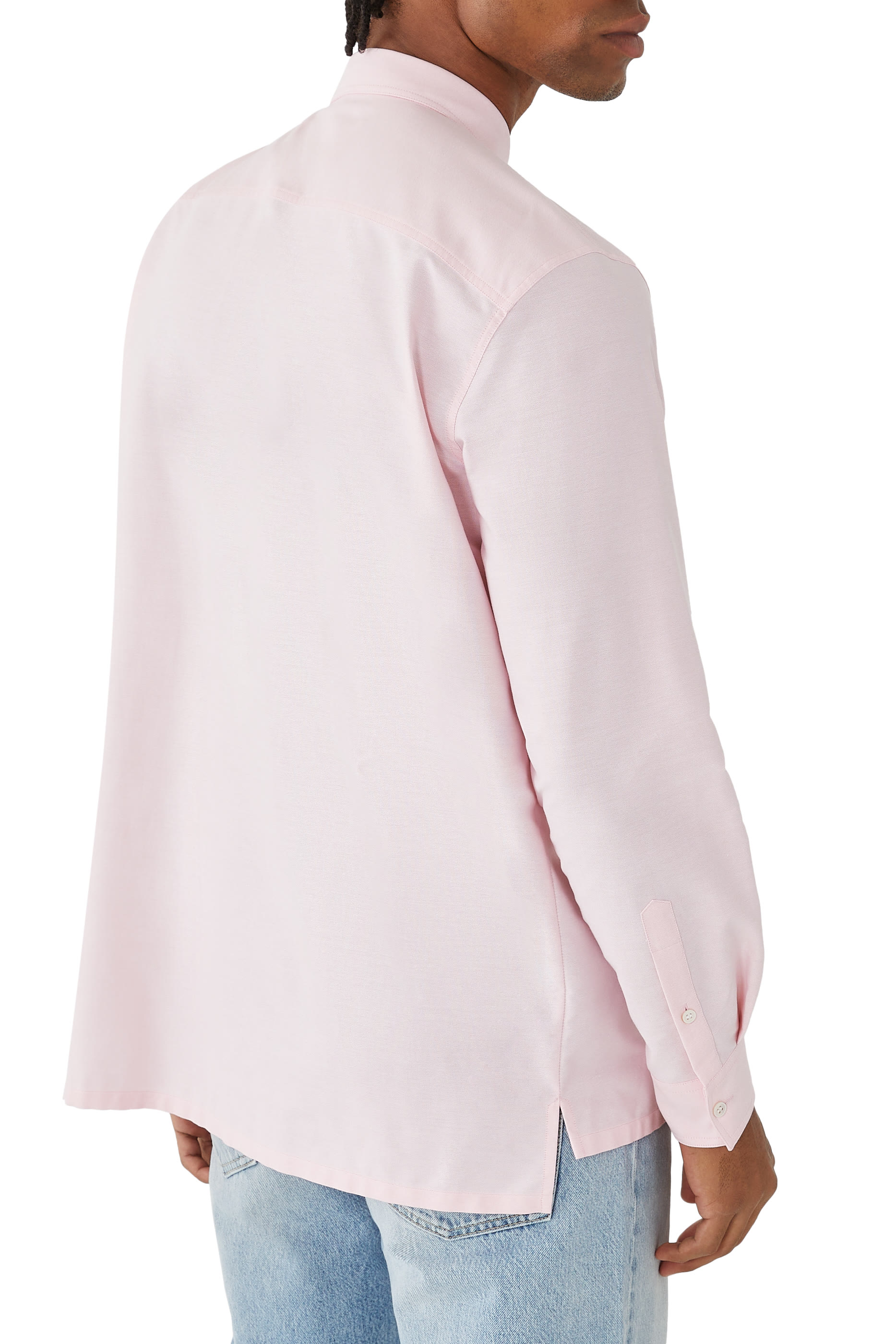 قميص بأكمام طويلة