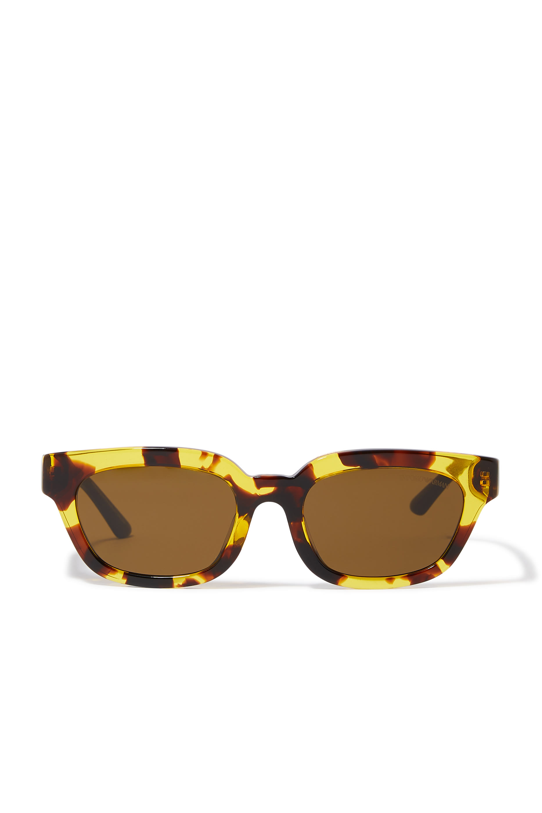 نظارة شمسية بإطار بتصميم هندسي