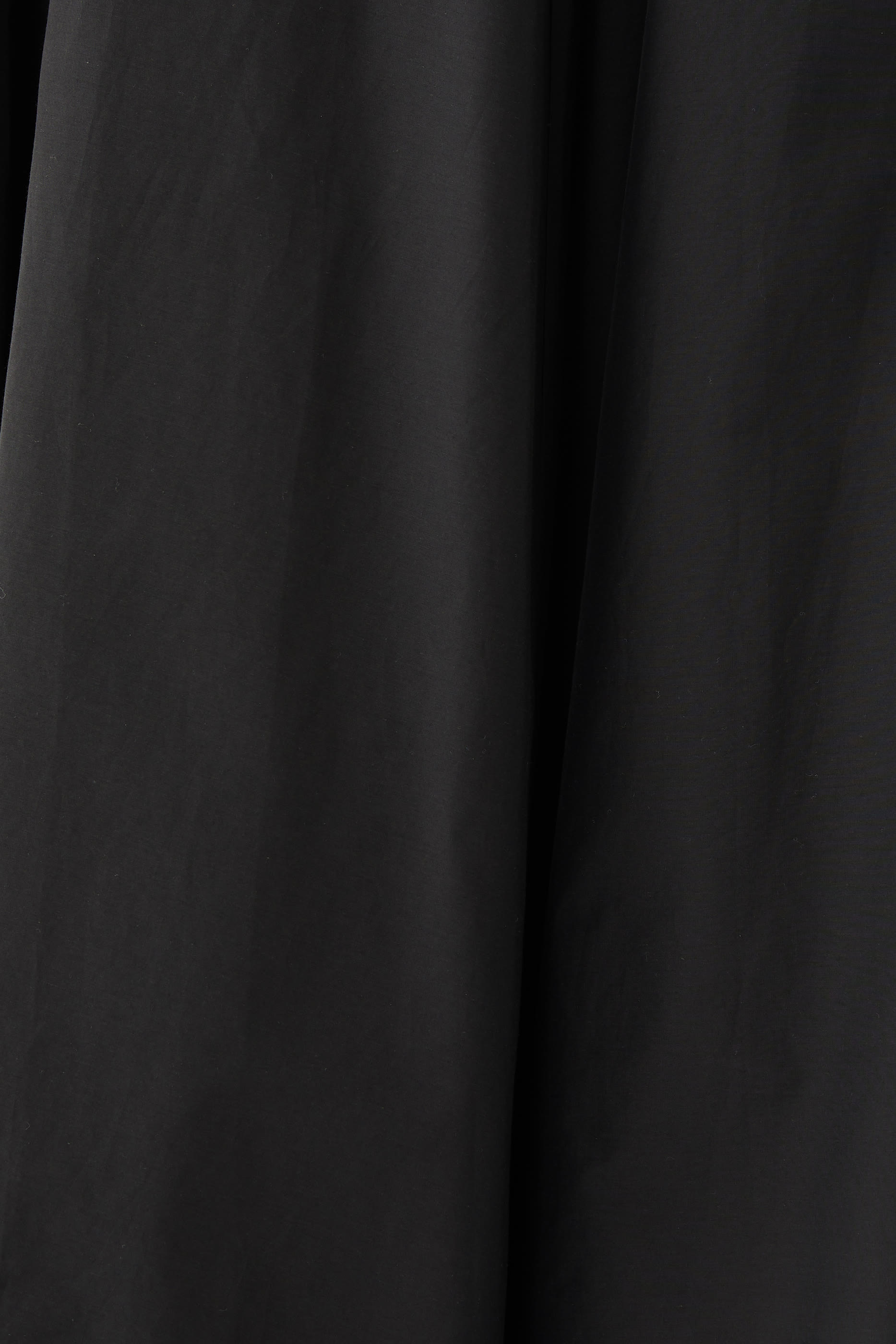 تنورة متوسطة الطول كريب