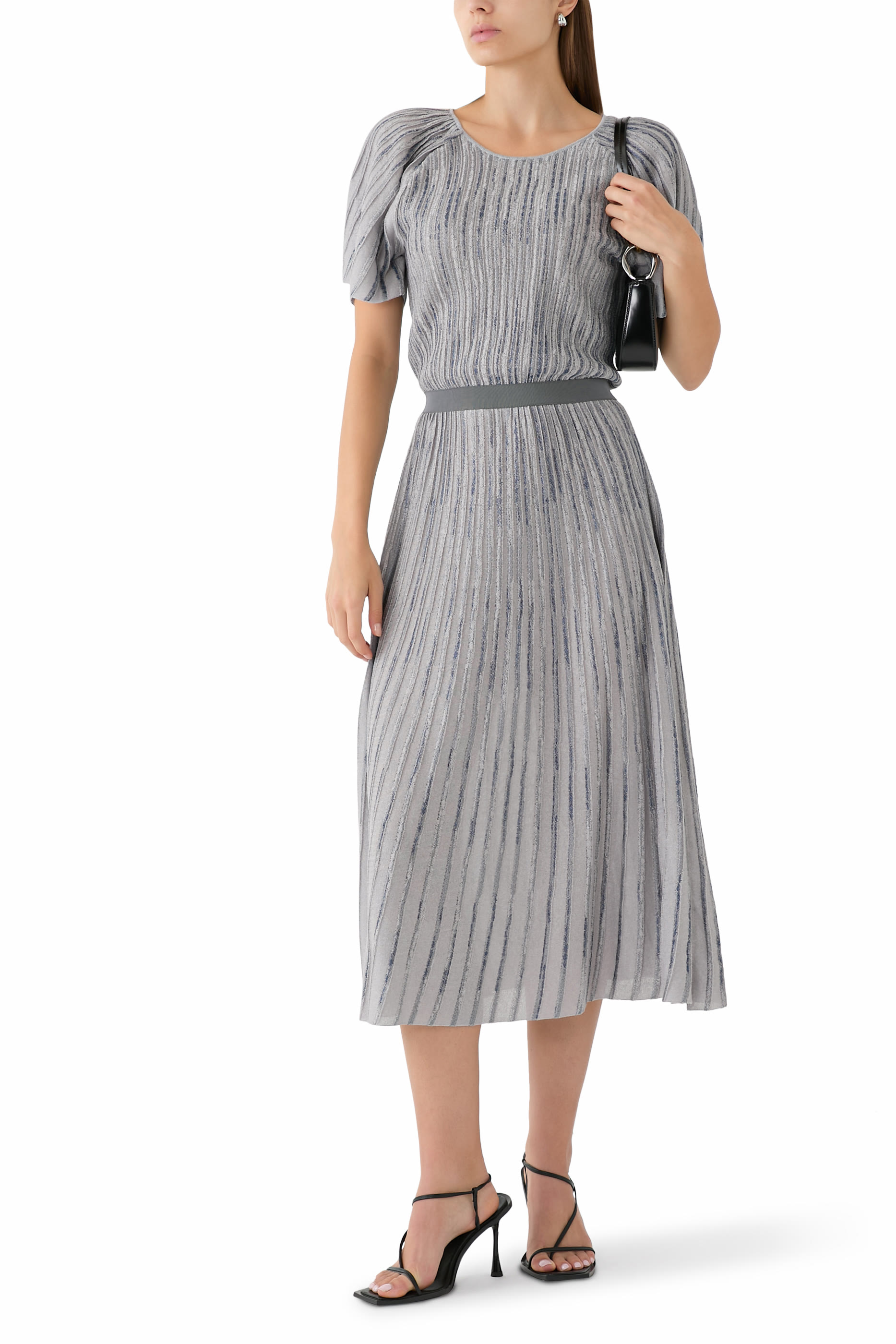 فستان مخطط طويل