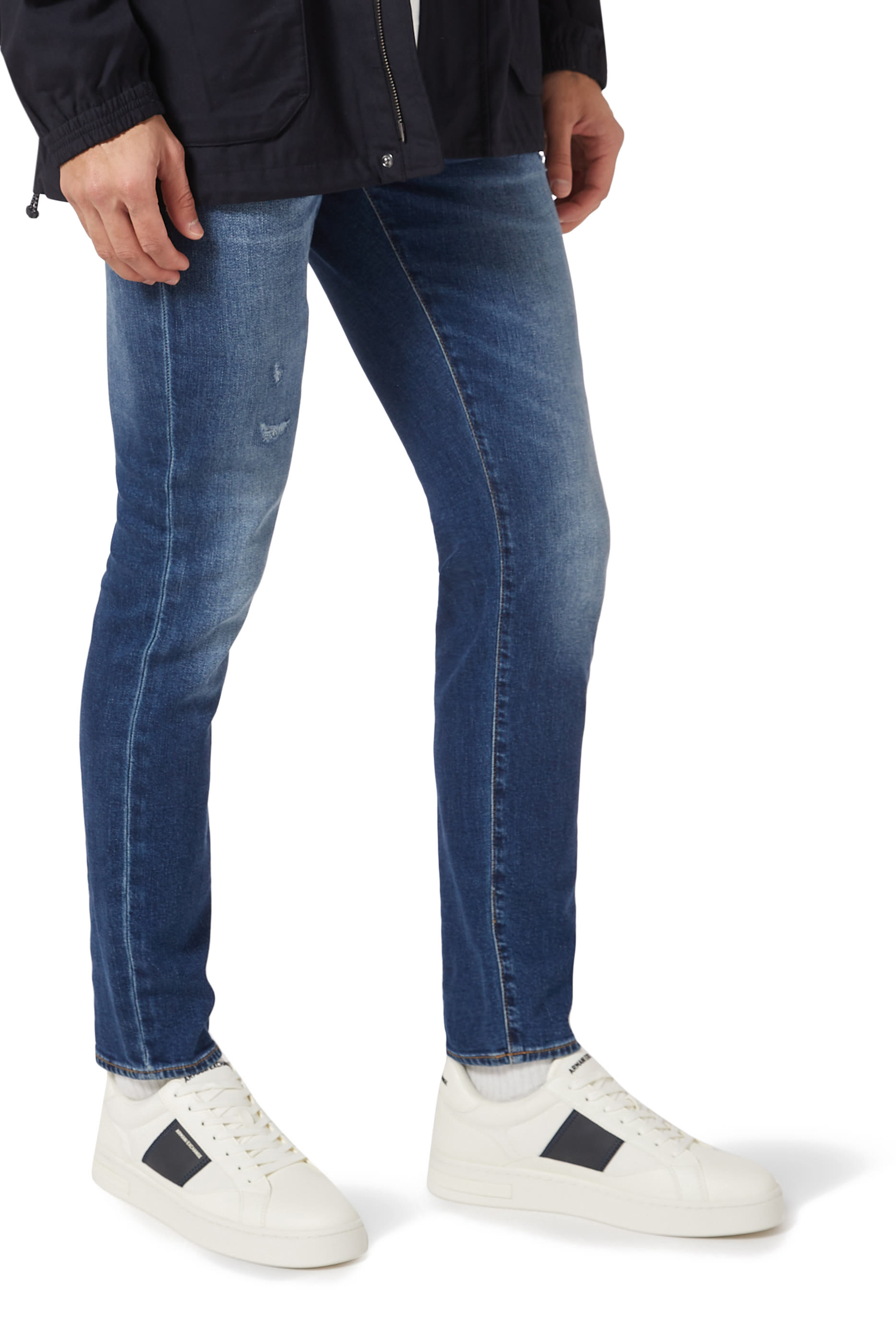 سنيكرز بشريط جانبي بشعار الماركة