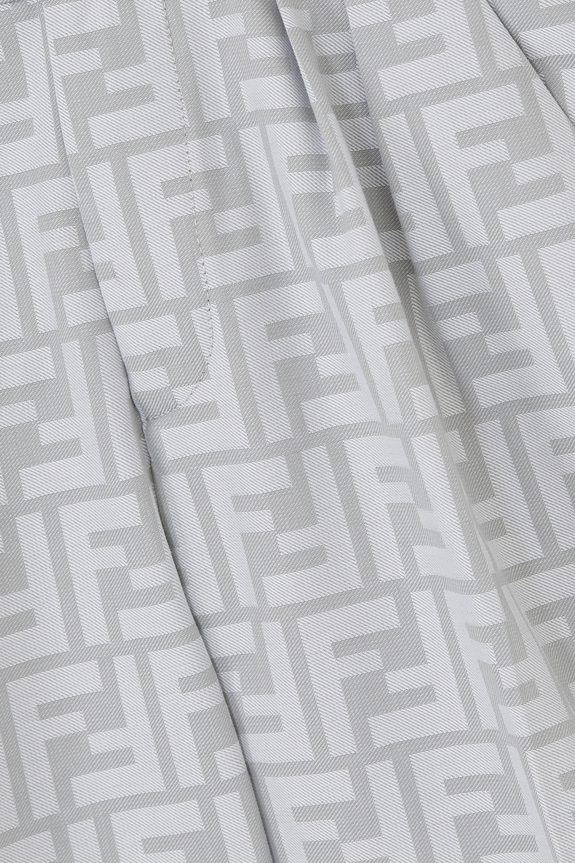 شورت للأطفال بشعار الماركة