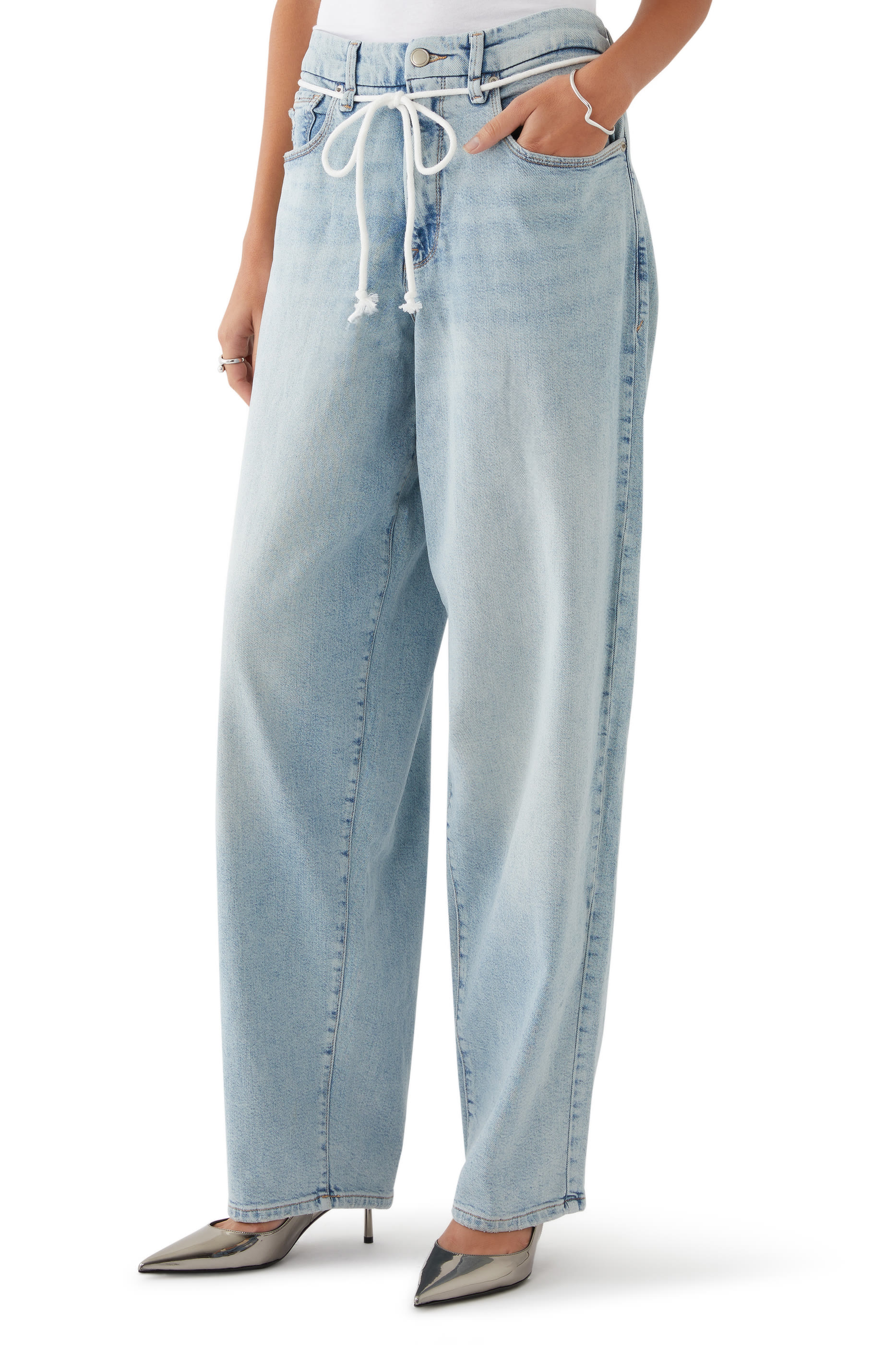 بنطال جينز غود ناينتيز بقصة واسعة