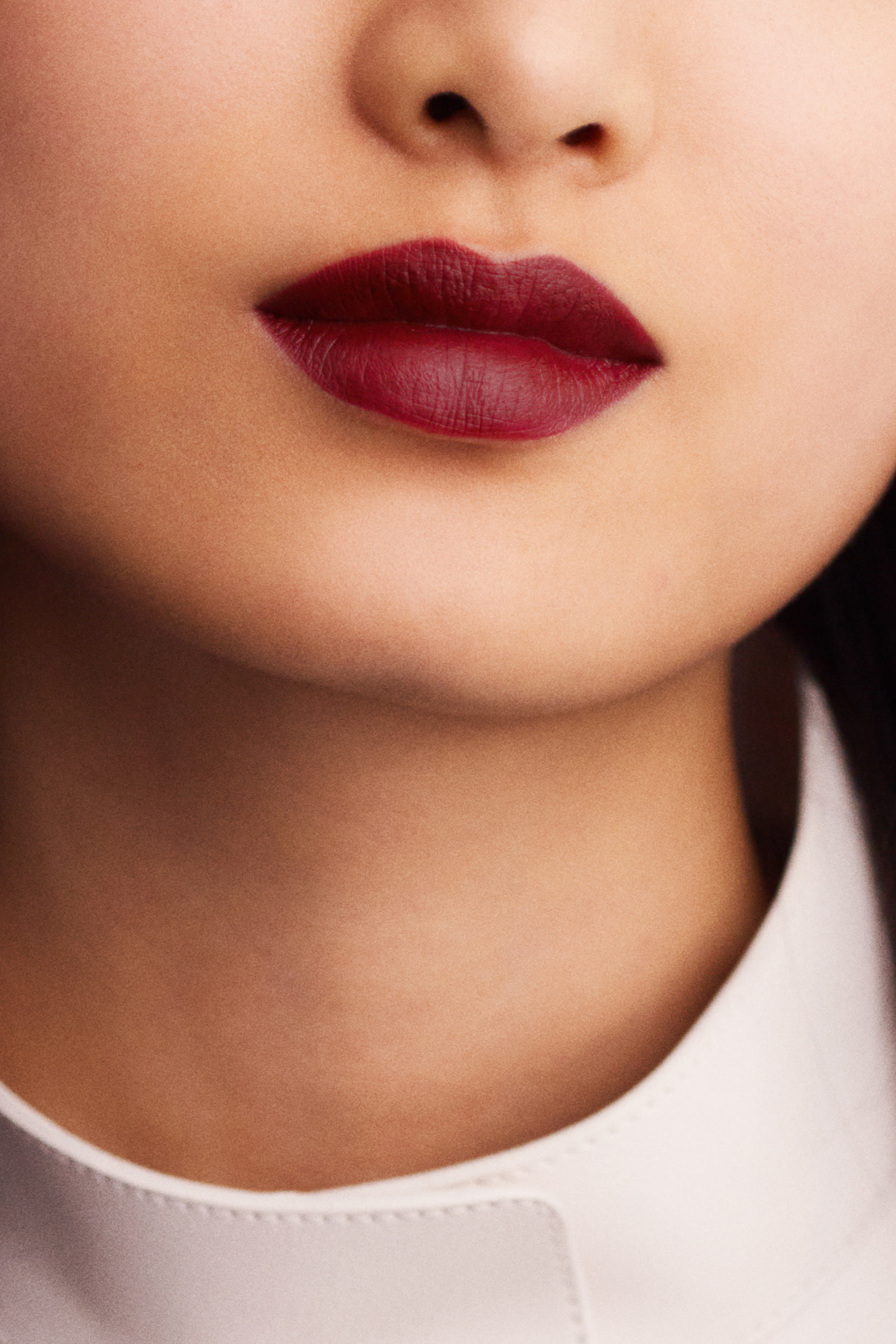 أحمر شفاه روج غير لامع درجة روز نوي