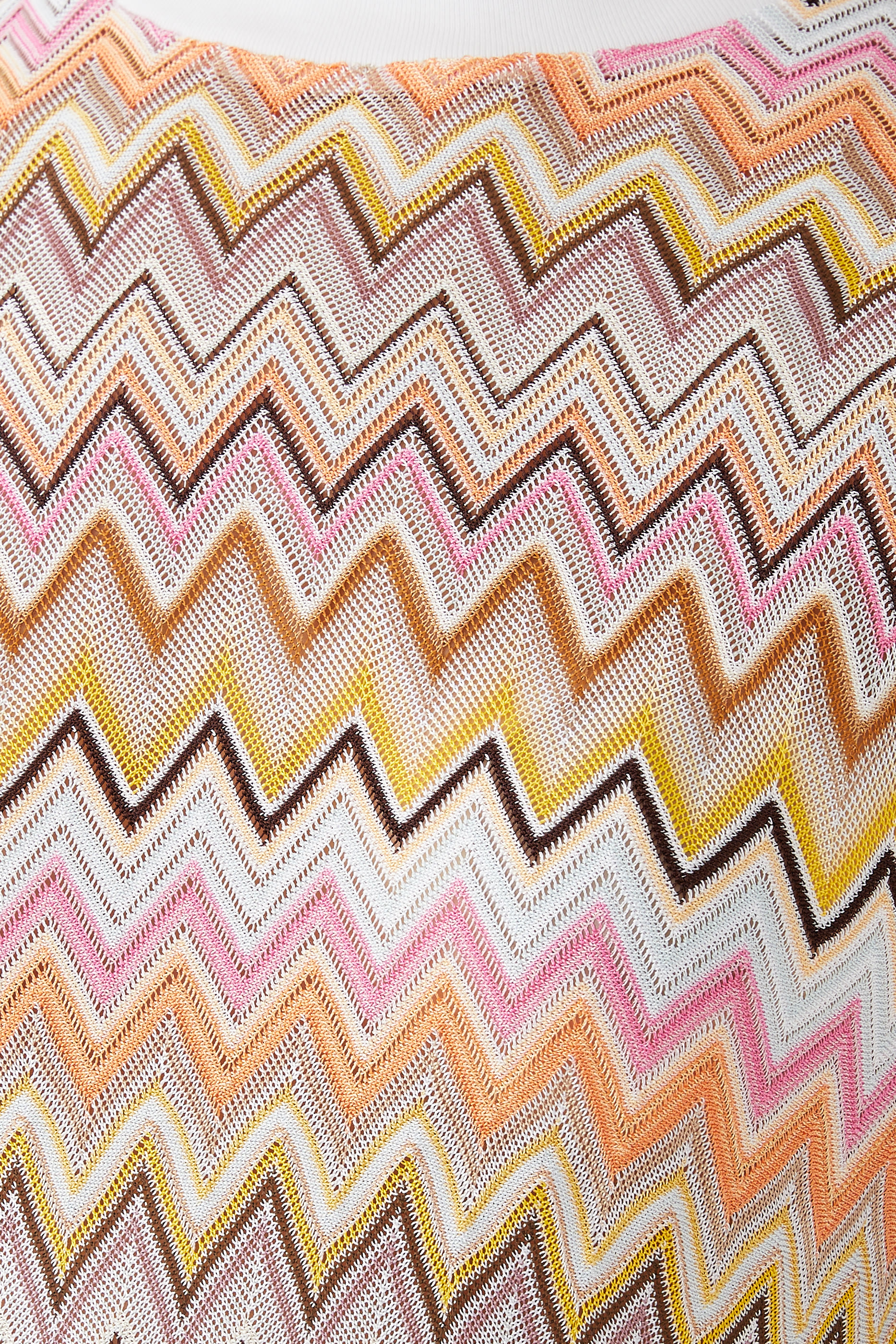 تيشيرت قطن جيرسيه مع حشوات شيفرون