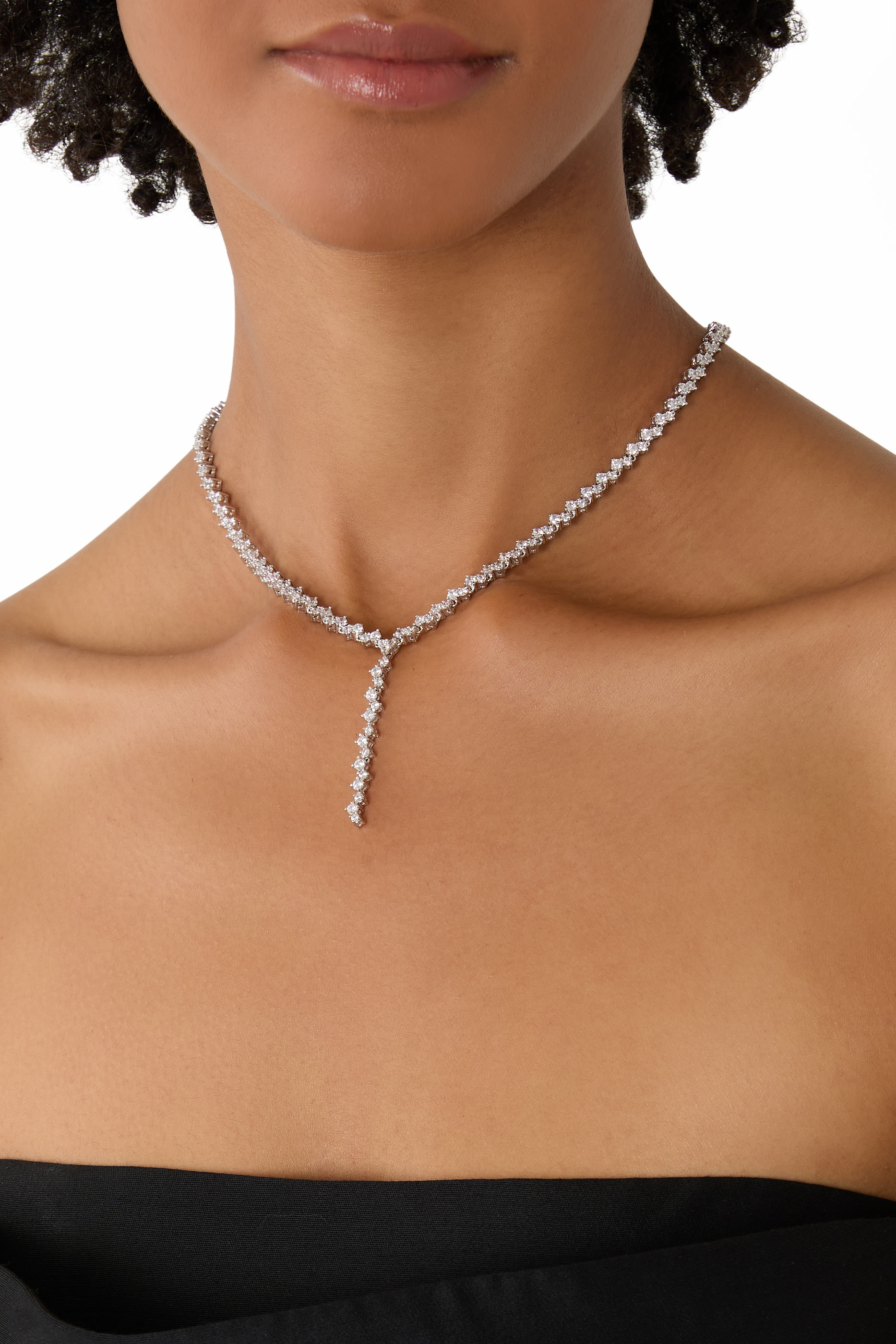 قلادة ديليكيت دائرية