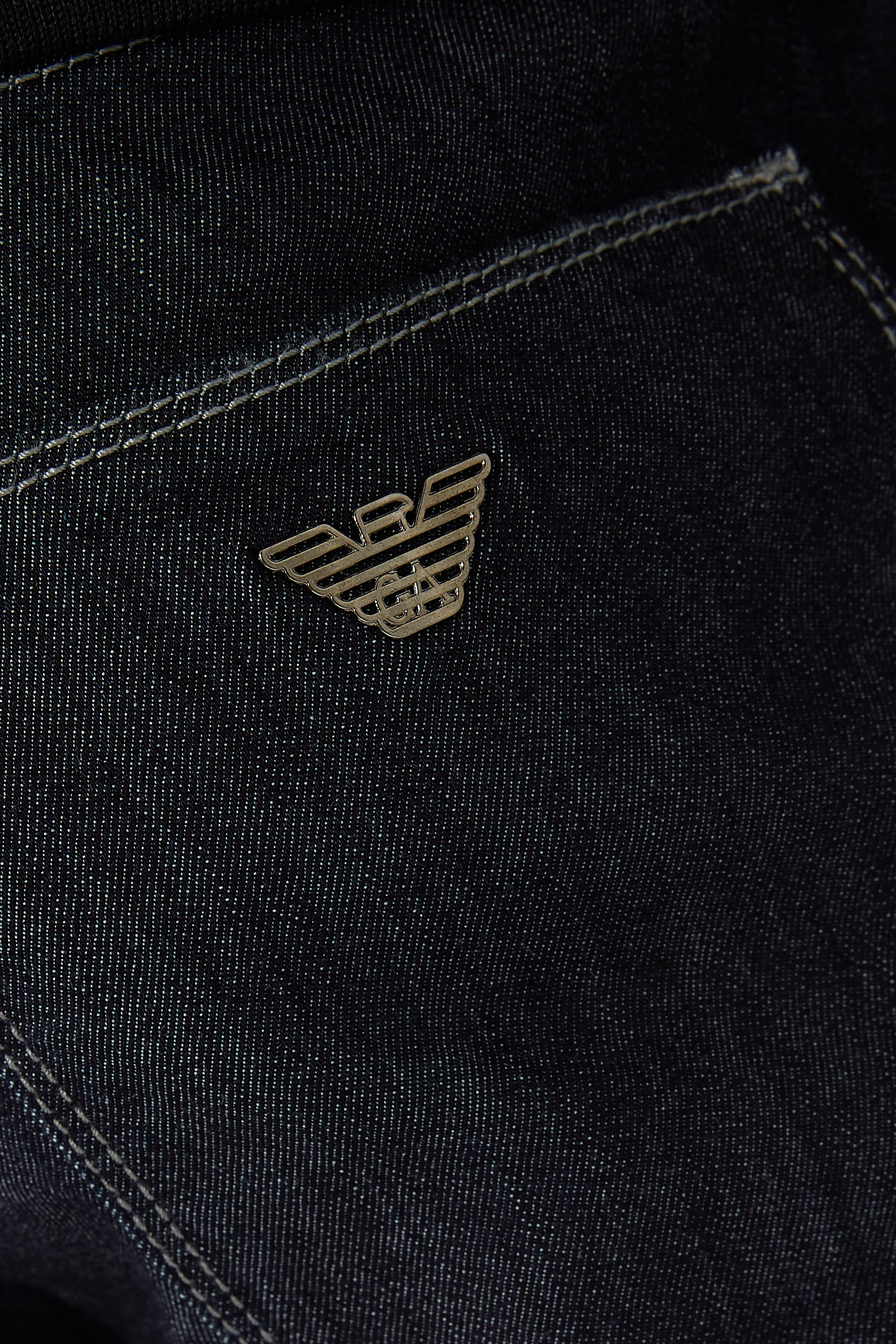 بنطال جينز بقصة سليم