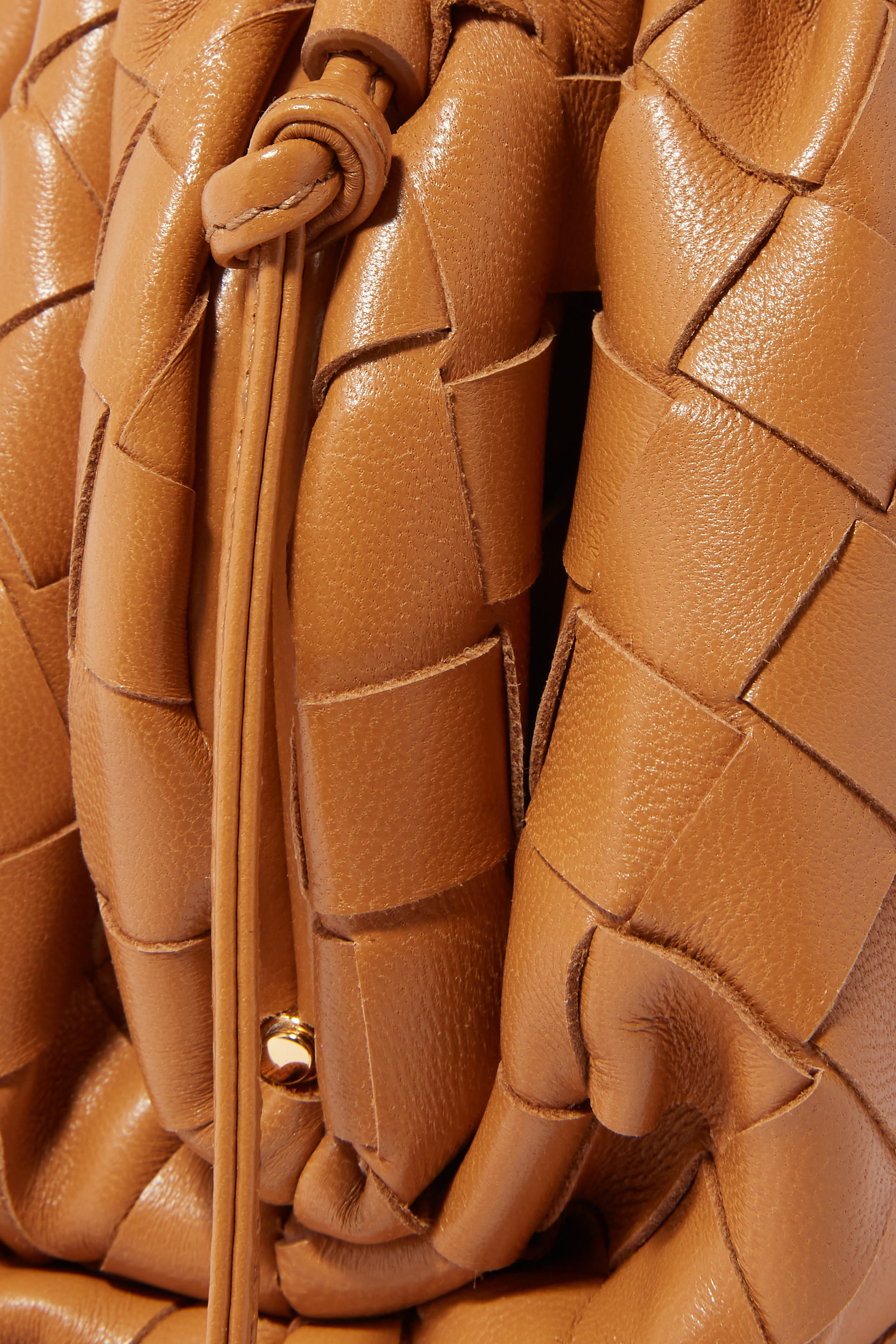 حقيبة صغيرة