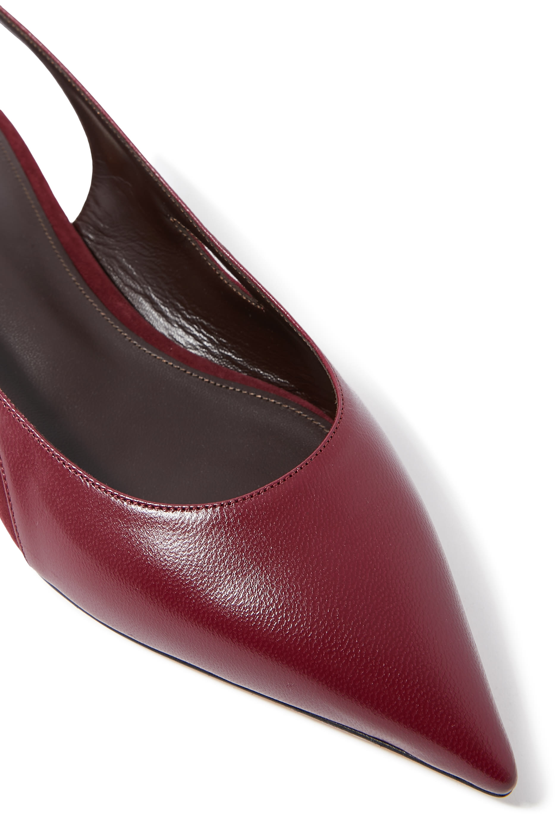 حذاء بالرينا سعادة بنعل مسطح