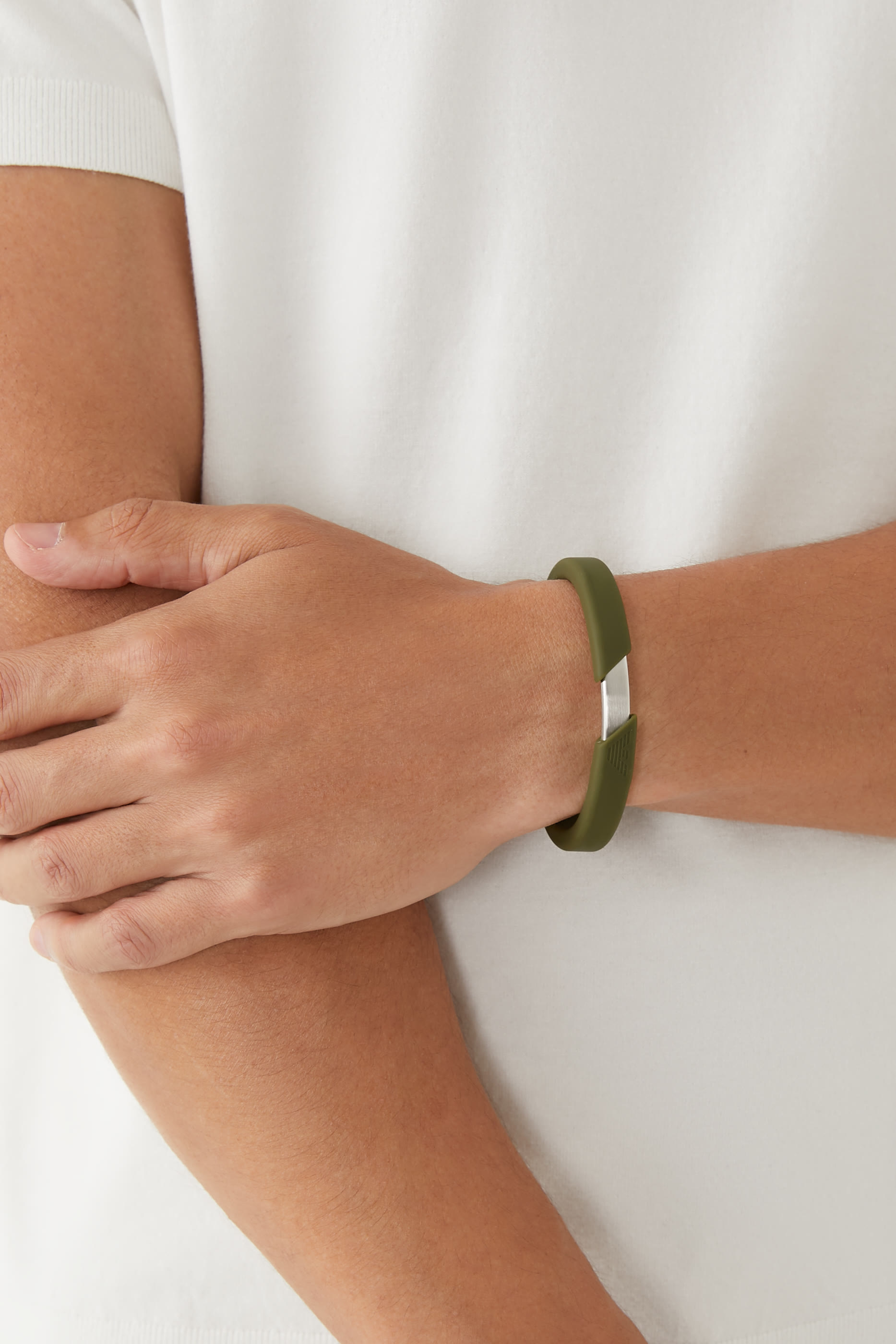 سوار مزين بشعار الماركة، سيليكون وفضة إسترلينية