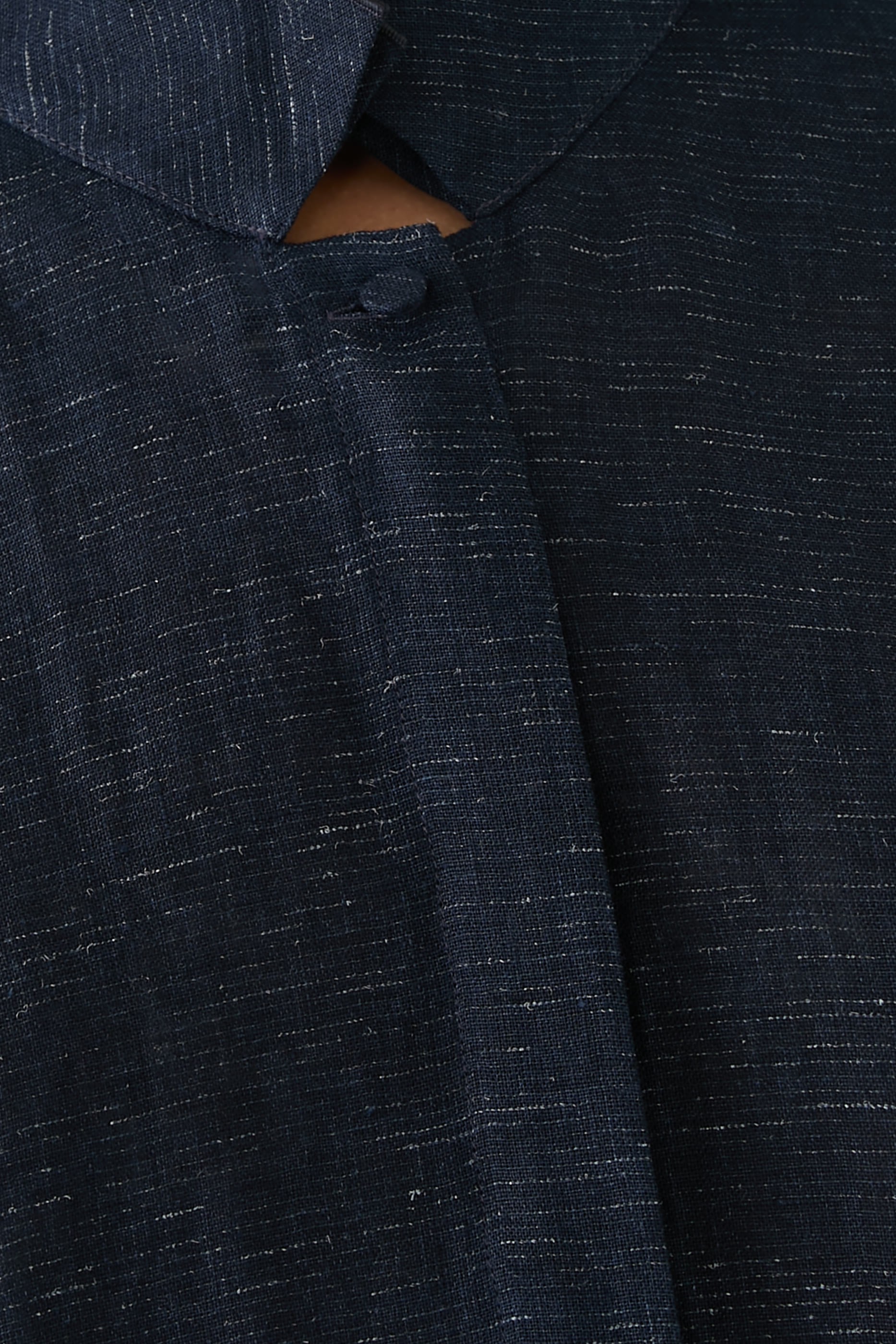 قميص بلا أكمام