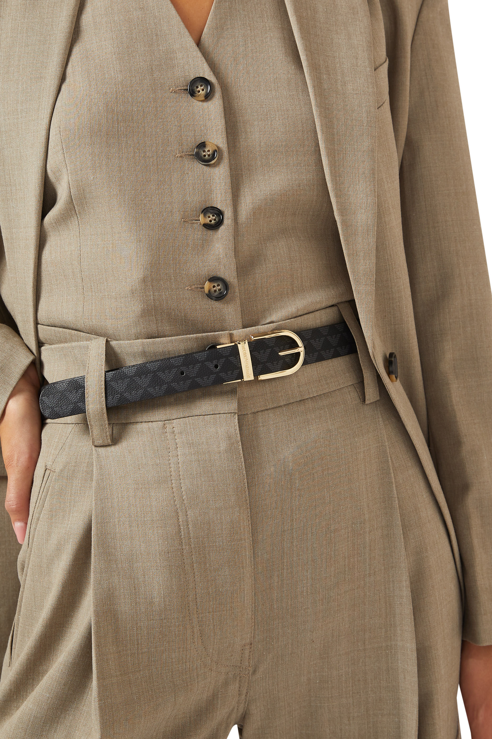 حزام بوجهين بشعار الماركة