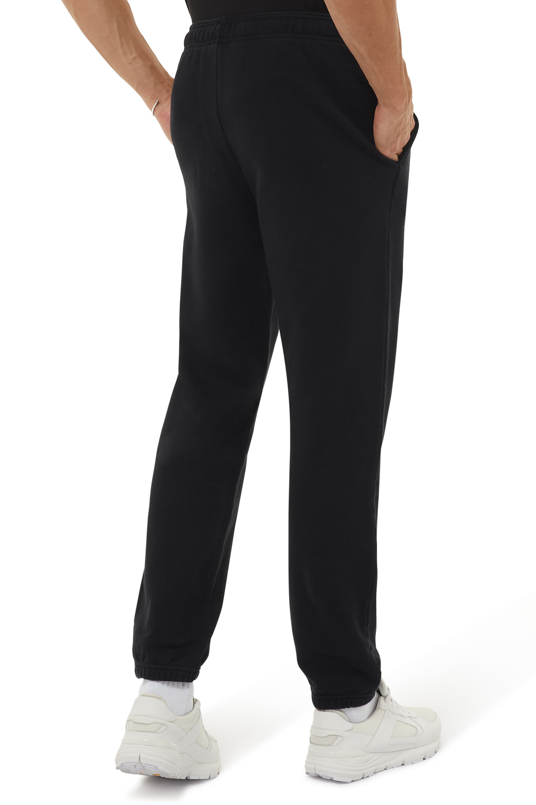 بنطال رياضي مطرز بشعار الماركة