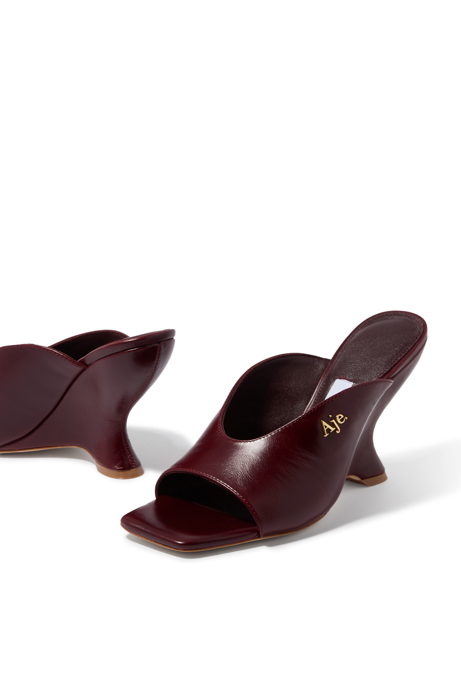 حذاء نوكايا مفتوح من الخلف 90 بنعل سميك