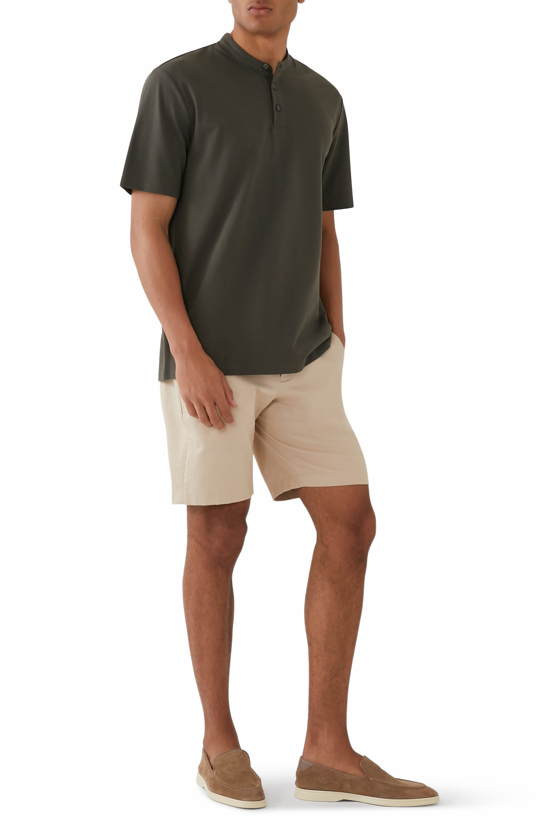 قميص بولو بأكمام قصيرة