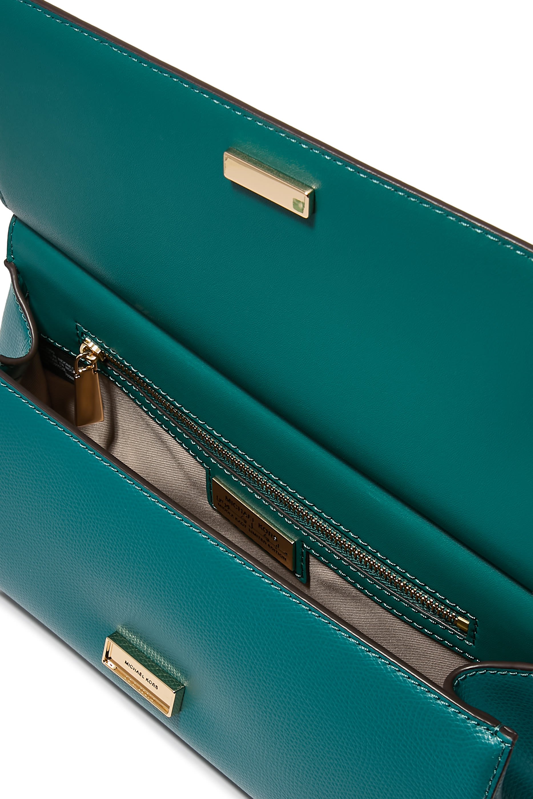 حقيبة بوشيت كارمين متوسطة جلد بارز الملمس