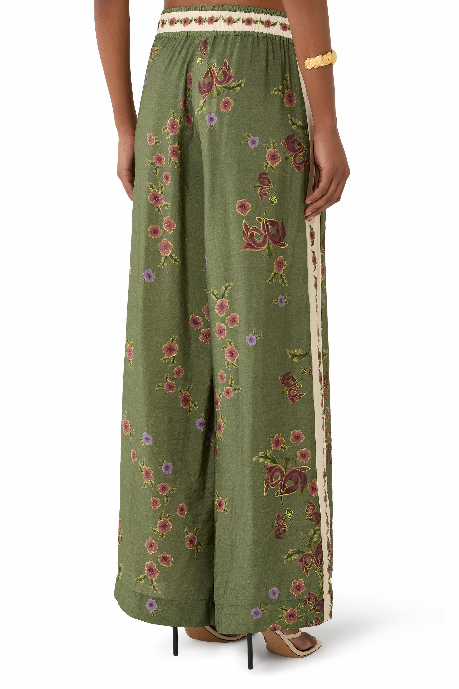 بنطال جانيس