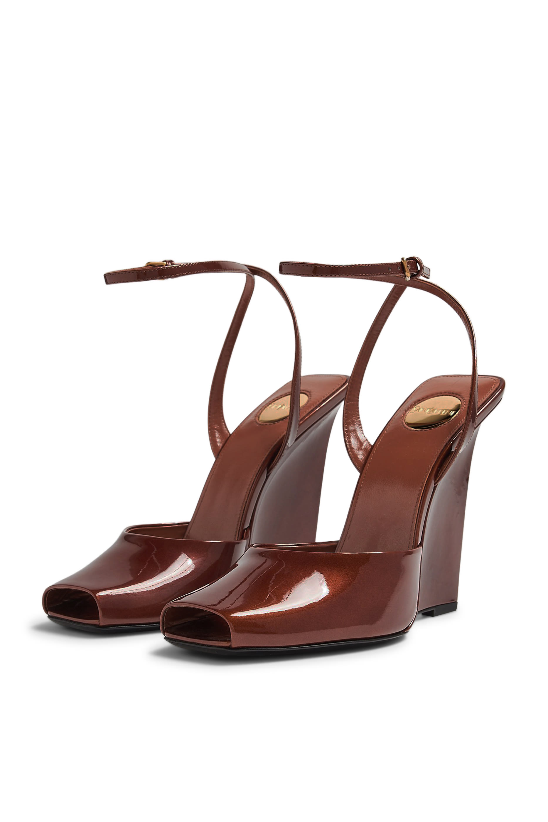 صندل لا سكاندال بكعب ويدج 110