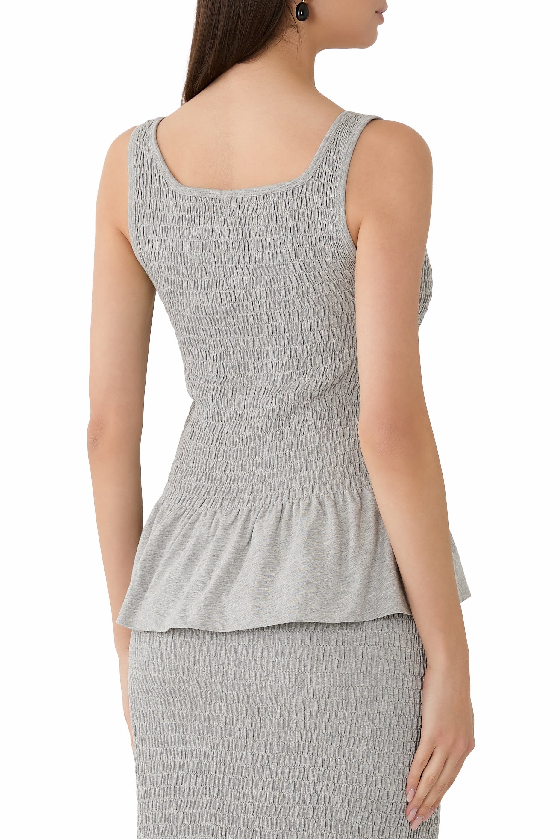 بلوزة بحافة جرس بكشكش