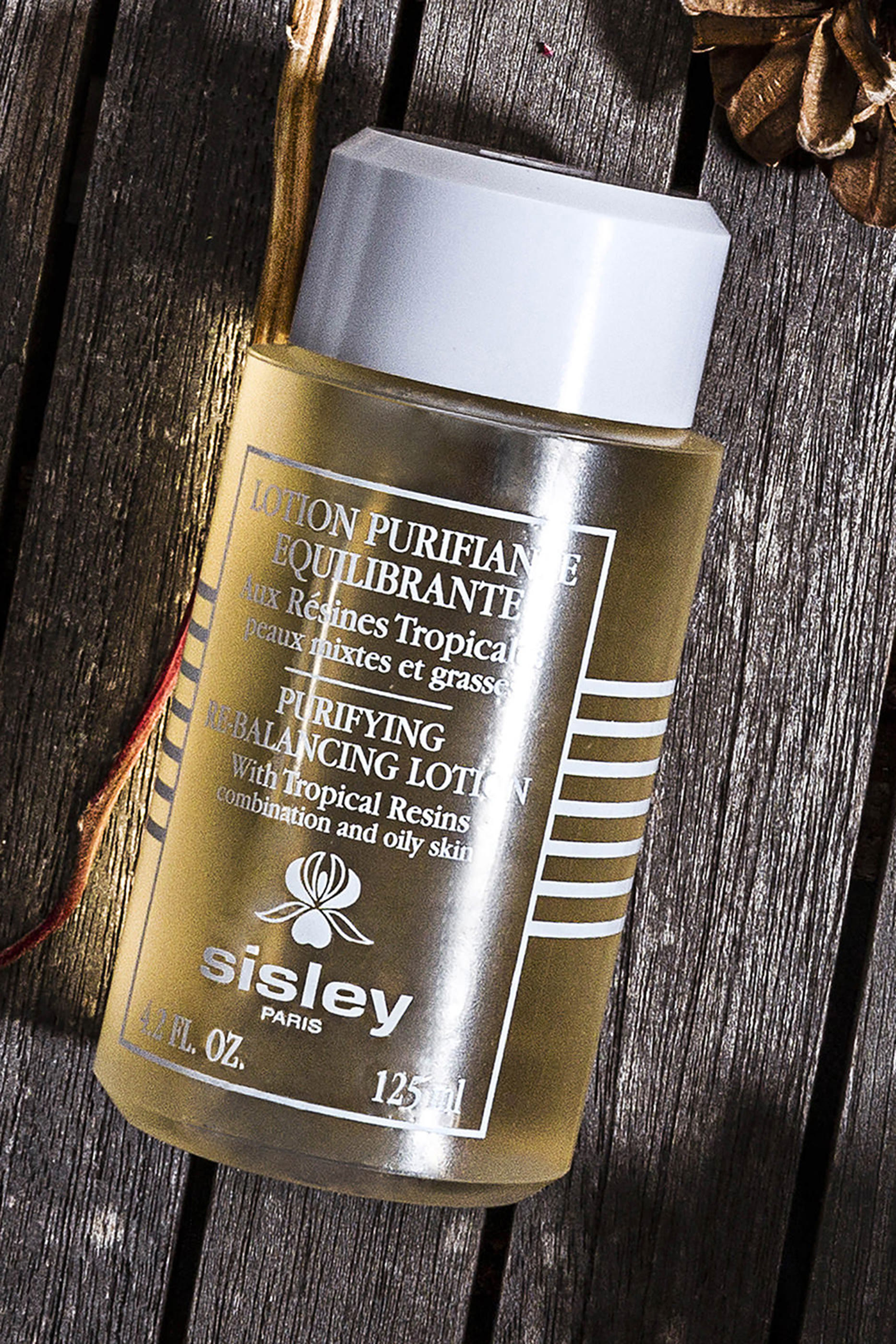 لوشن تنقية البشرة وإعادة توازنها بالصمغ الاستوائي