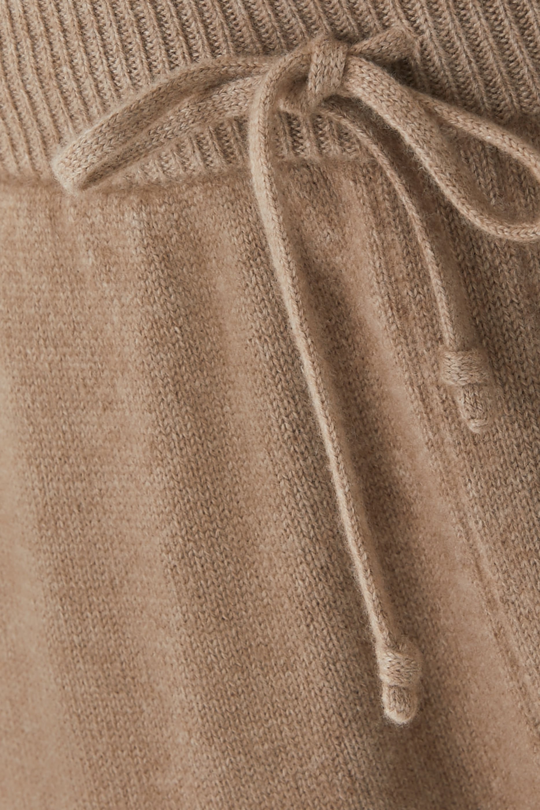 بنطال نسيج كشمير من صوف صغار الماعز