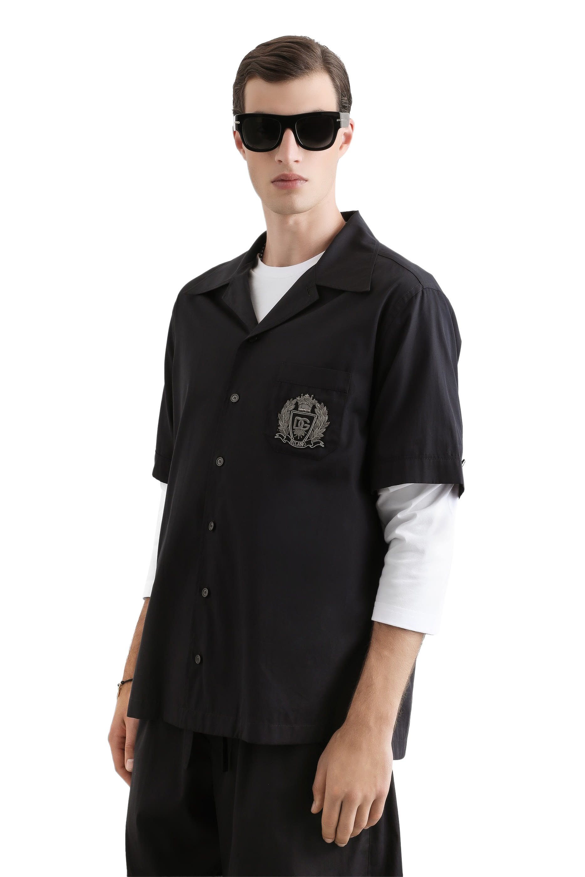 قميص هاواي بشعار الماركة