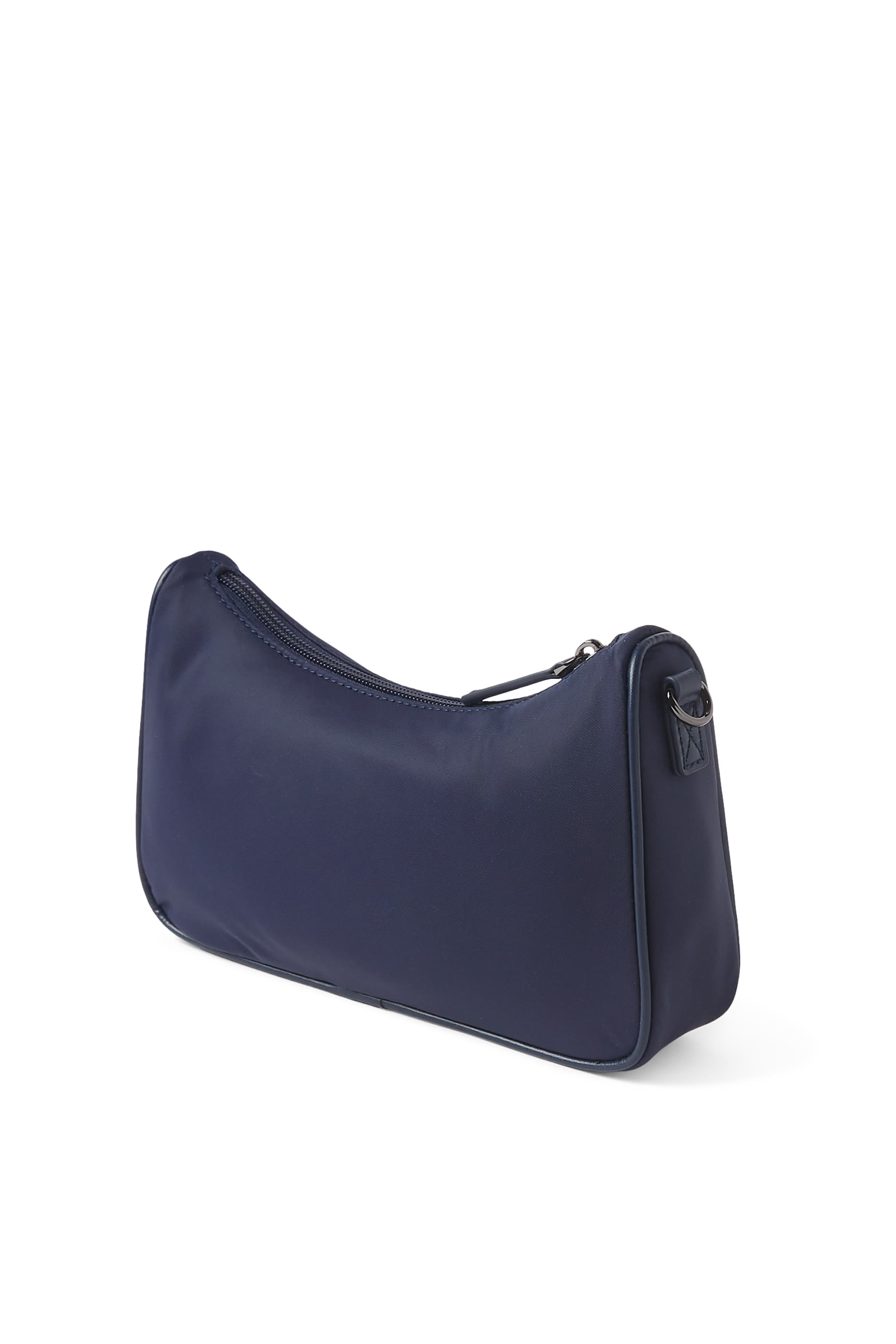 حقيبة كروس بحلية معدنية بشعار الماركة