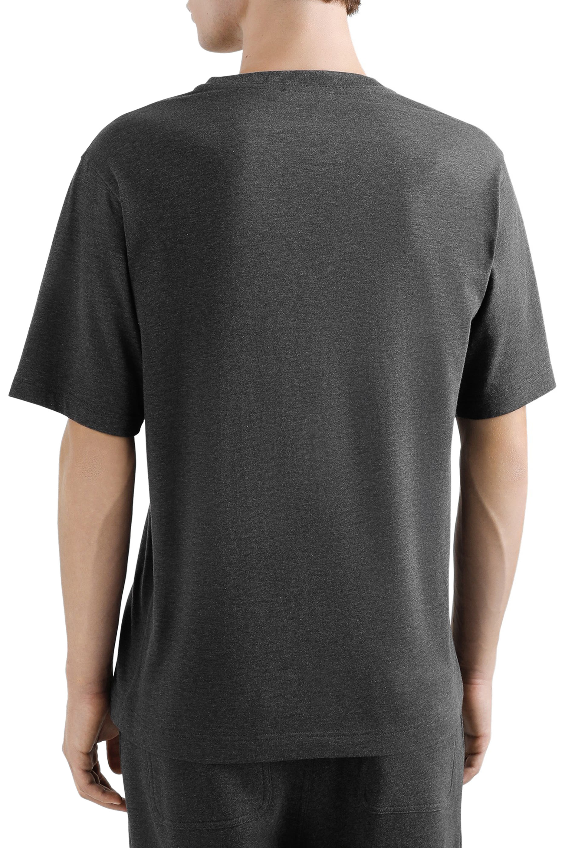 تيشيرت بشعار الماركة قطن