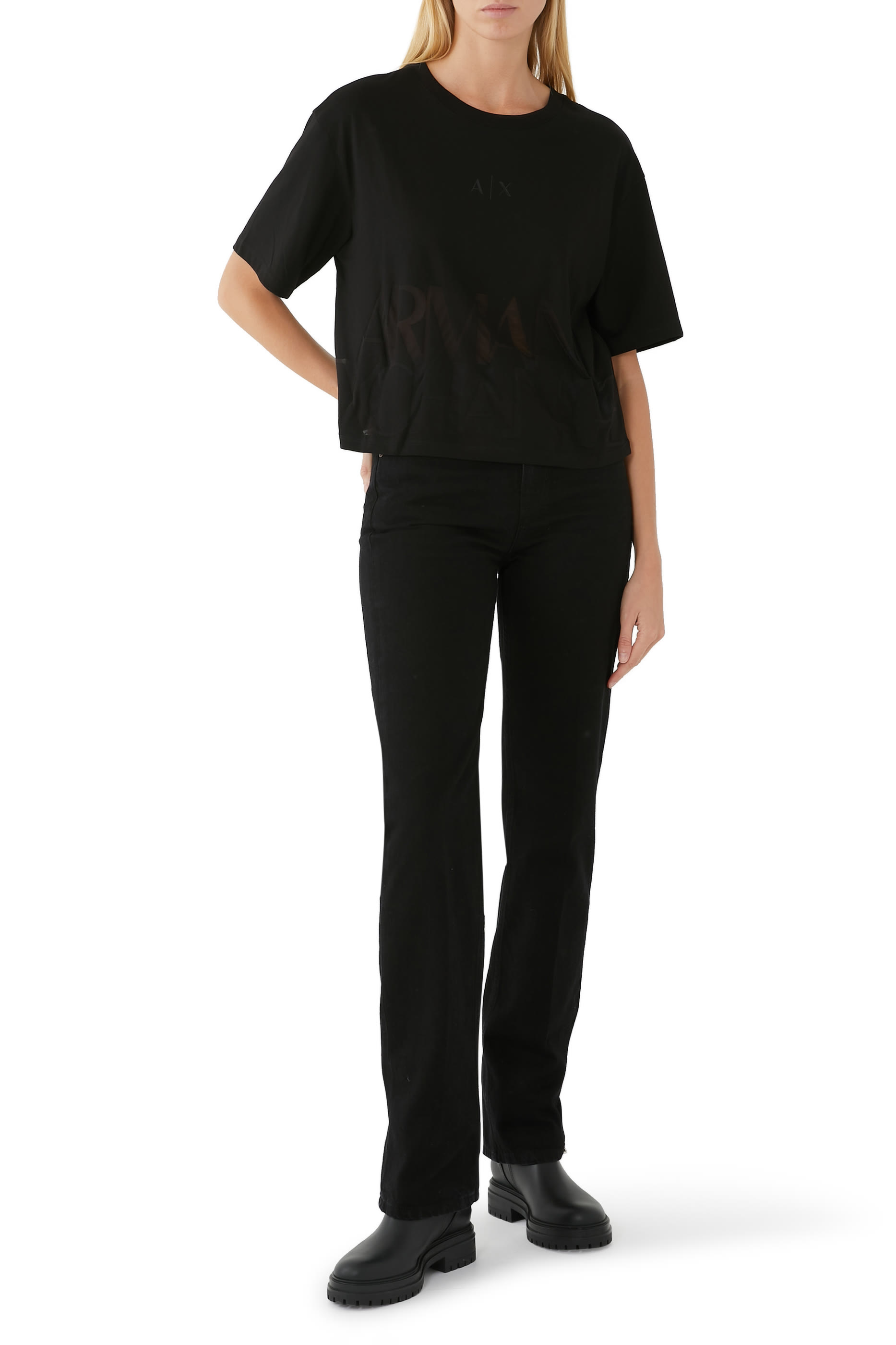 تيشيرت قصير بطبعة شعار الماركة