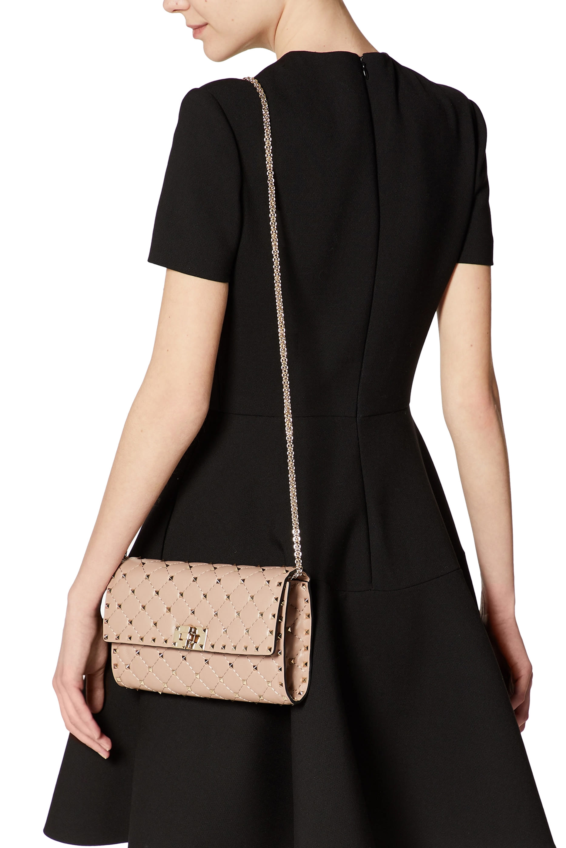 حقيبة كتف بحلي هرمية جلد