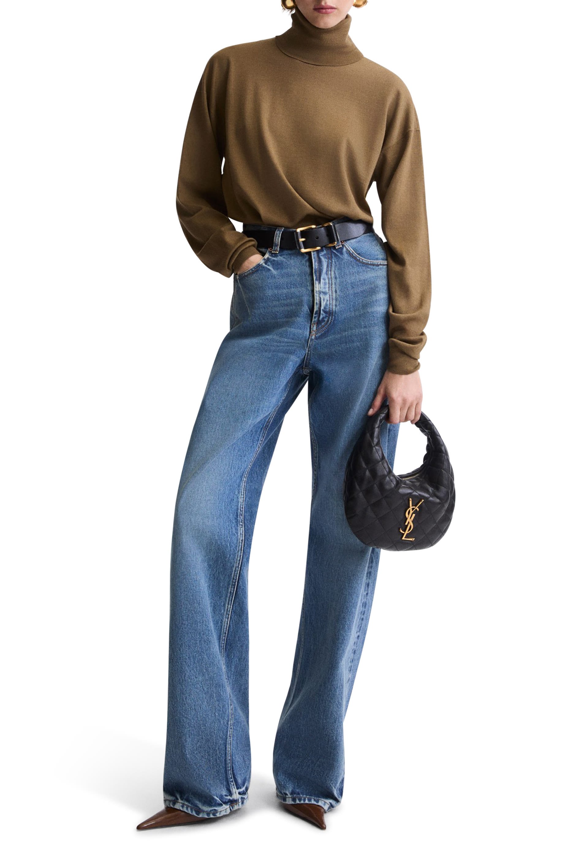 حقيبة هوبو إيكارينو