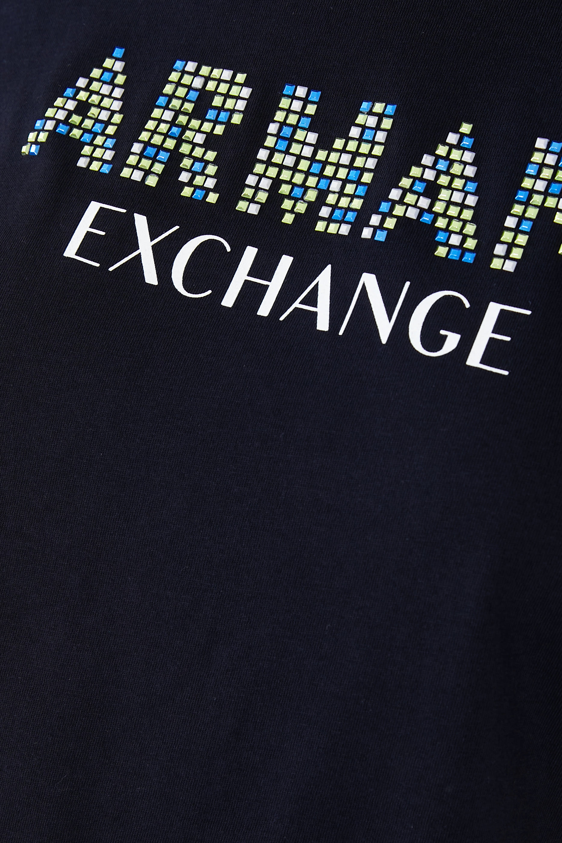 تيشيرت بشعار الماركة