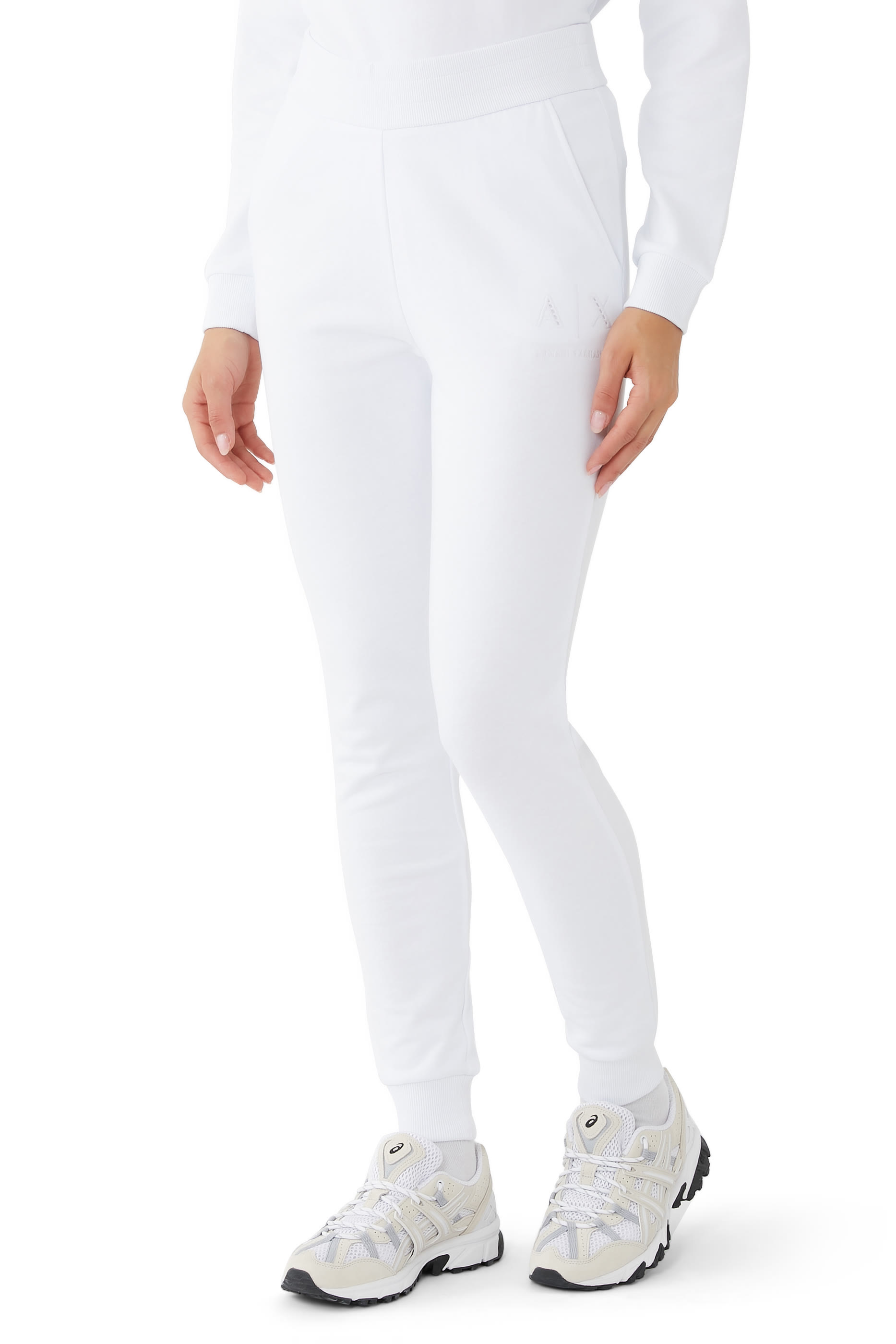 بنطال رياضي بشعار الماركة