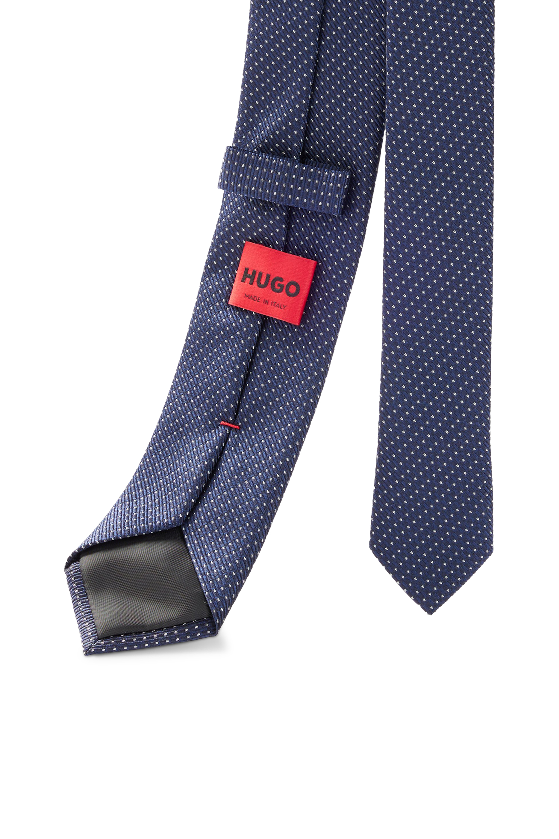 ربطة عنق بنقشة نقاط