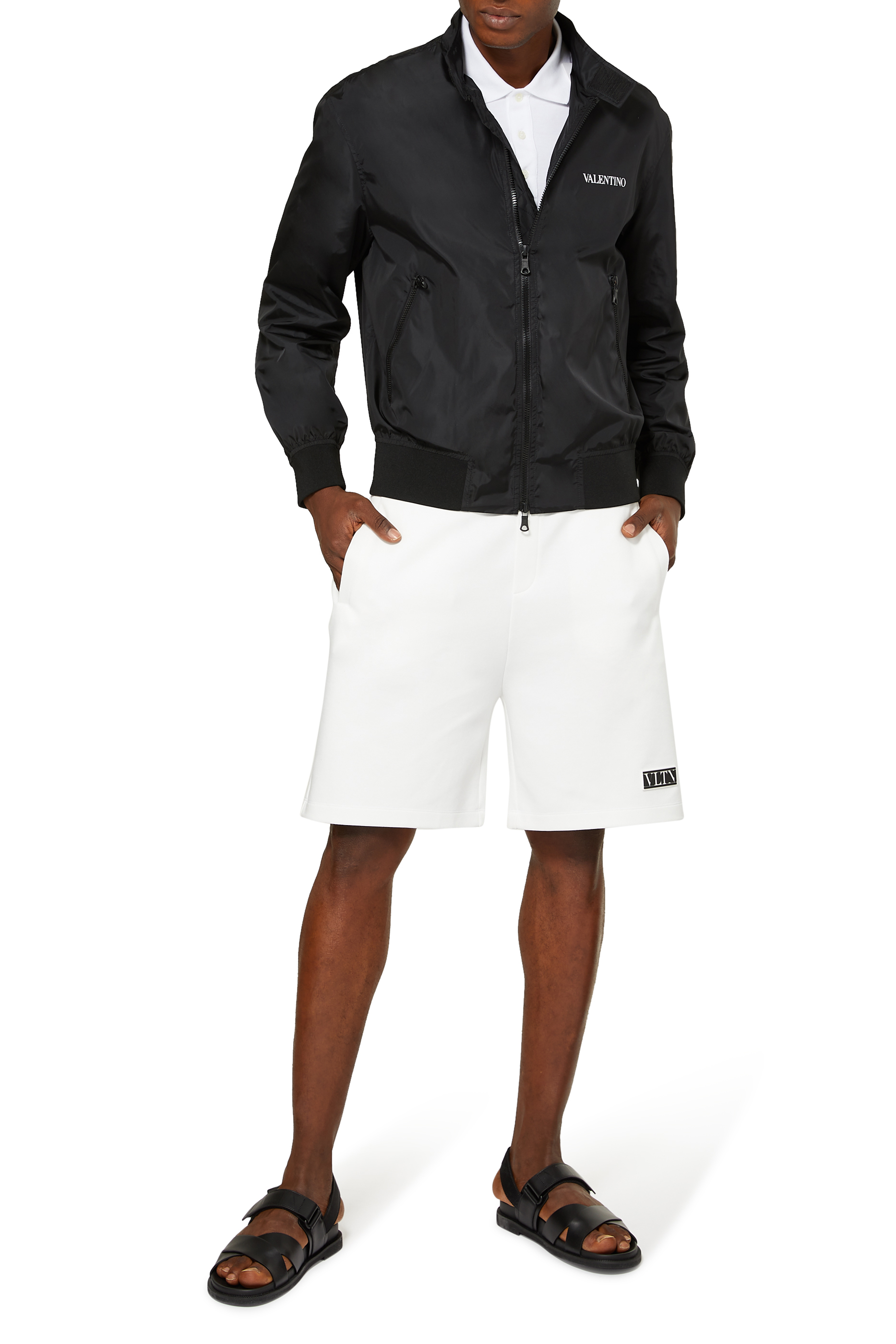 جاكيت بومبر بشعار الماركة