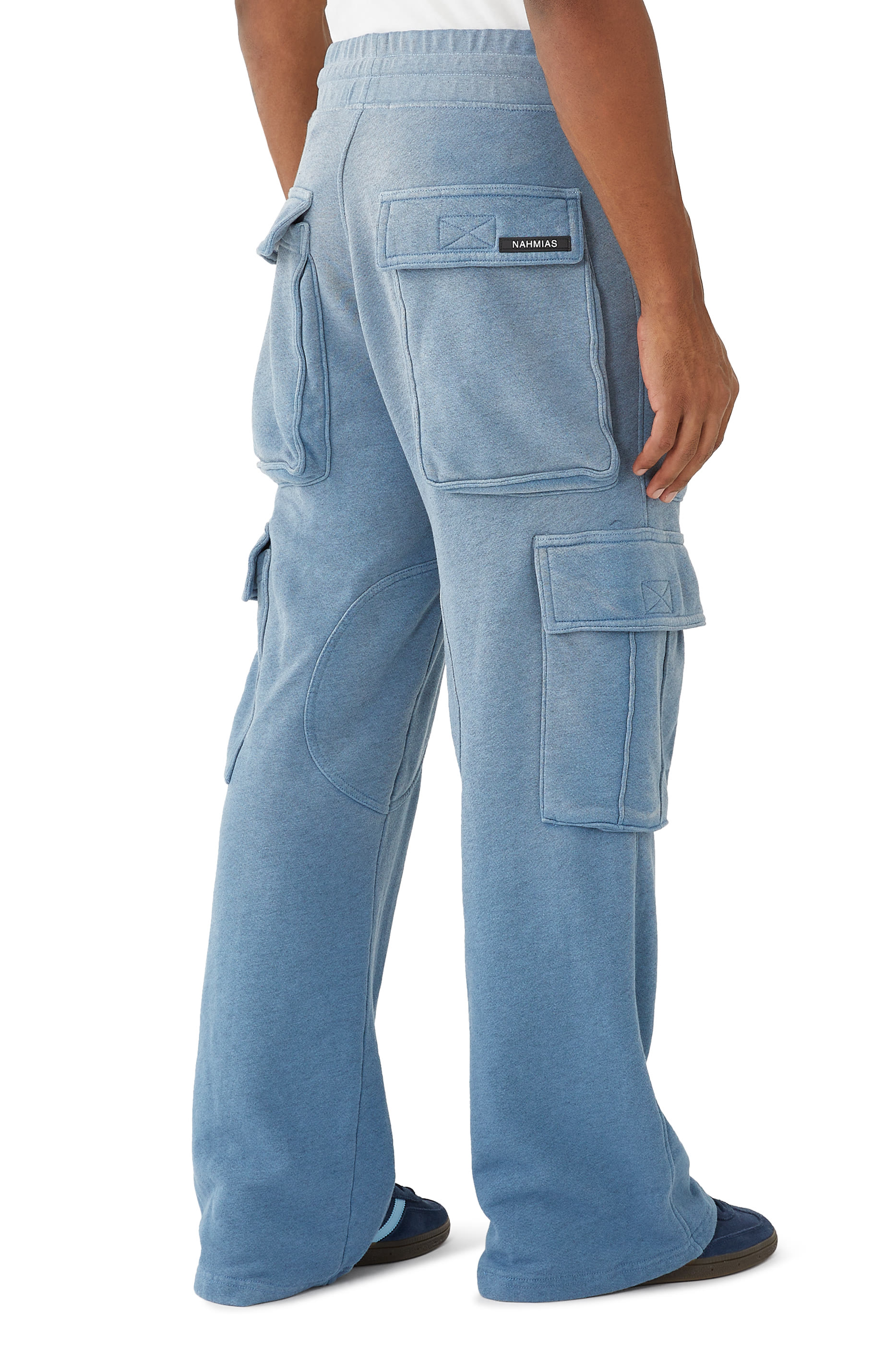 بنطال رياضي كارغو بشعار الماركة