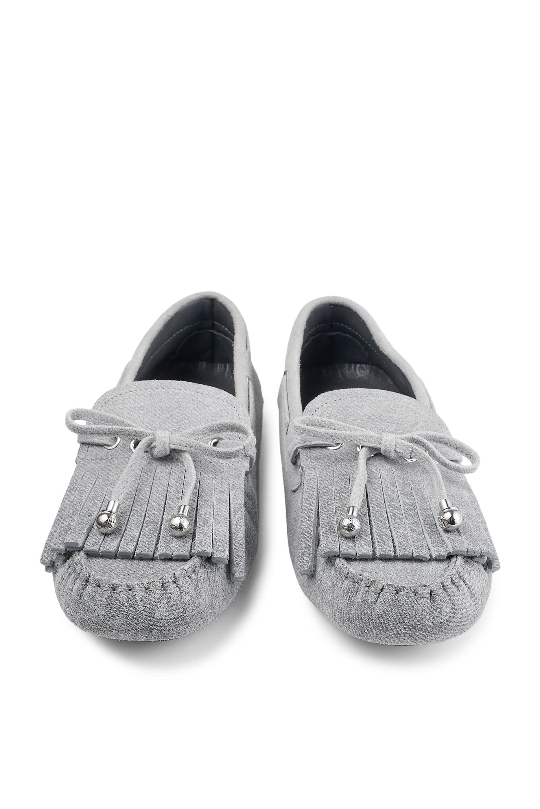 حذاء مانون سهل الارتداء